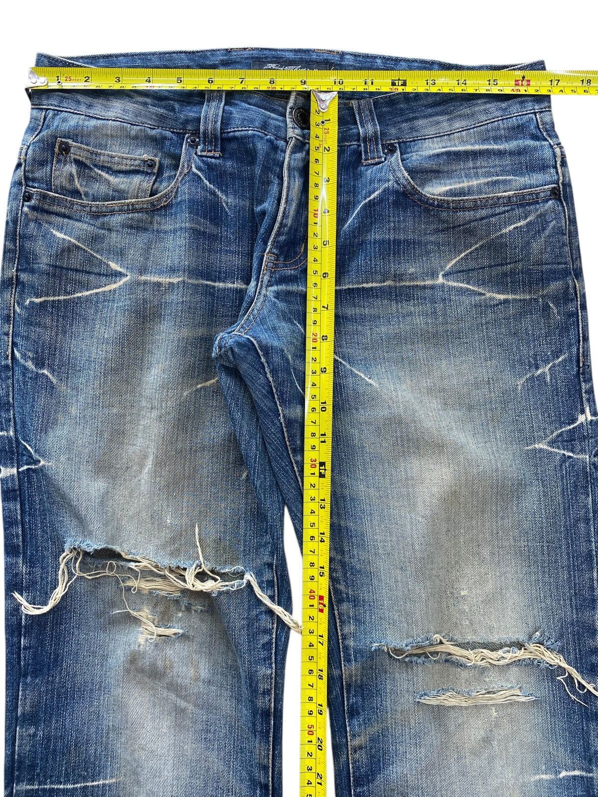 Japanese Brand Japanese Brand Light Wash Ripped Style Straight Leg Jeans Size US 34 / EU 50 - 6 Thumbnail