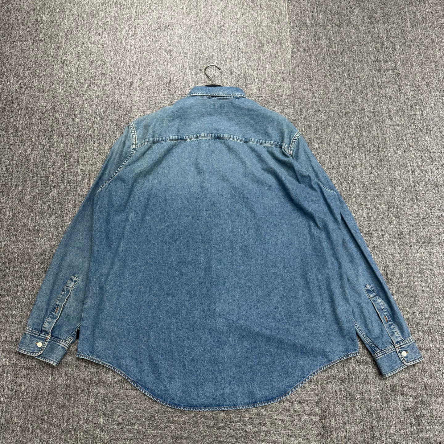 Balenciaga Balenciaga Embroidered Letter Denim Shirt 39 Size US M / EU 48-50 / 2 - 5 Thumbnail