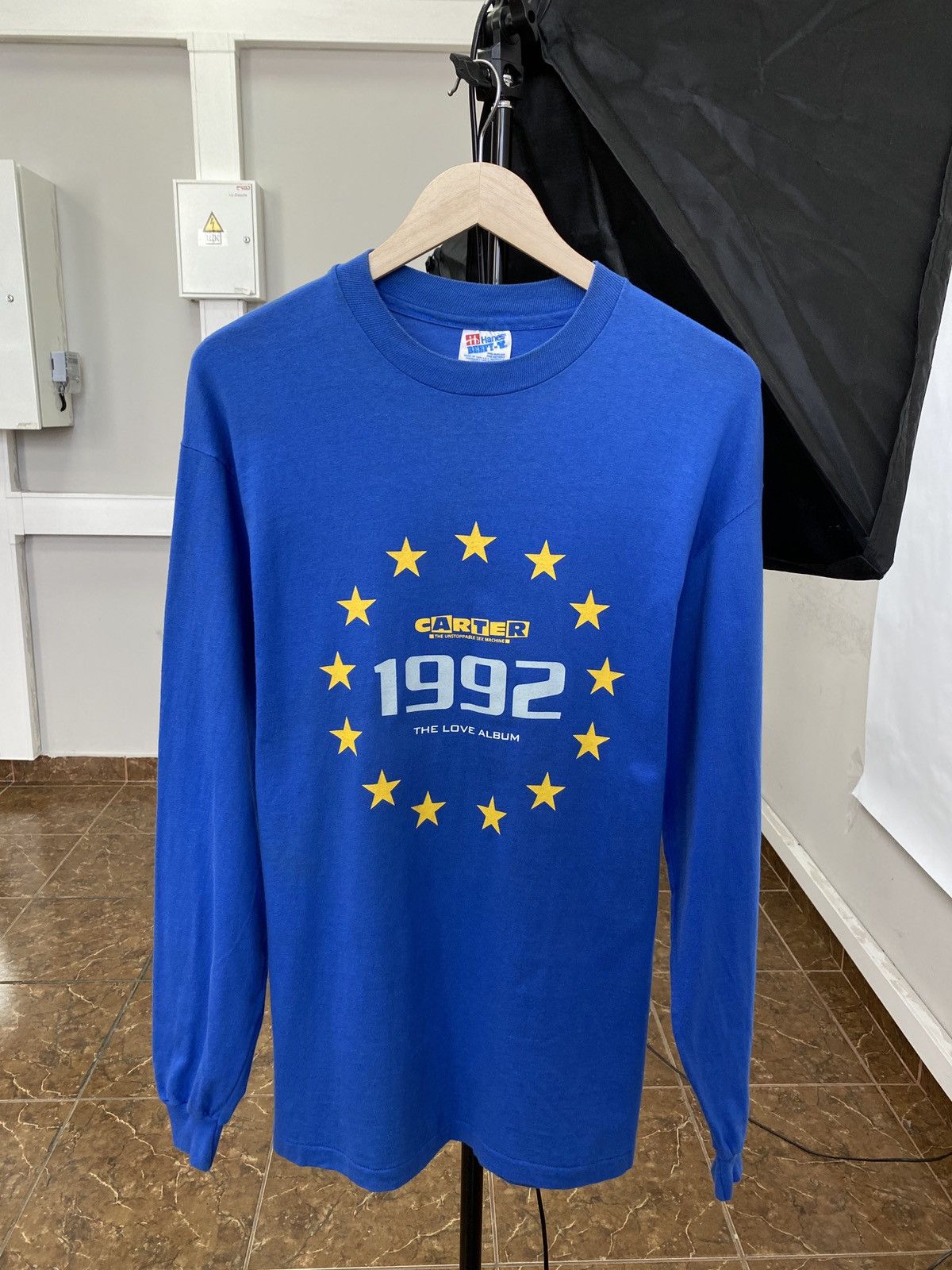 Hanes Vintage 1992 Charter The Love Album Peace Long Sleeve Y2K Size US L / EU 52-54 / 3 - 1 Thumbnail