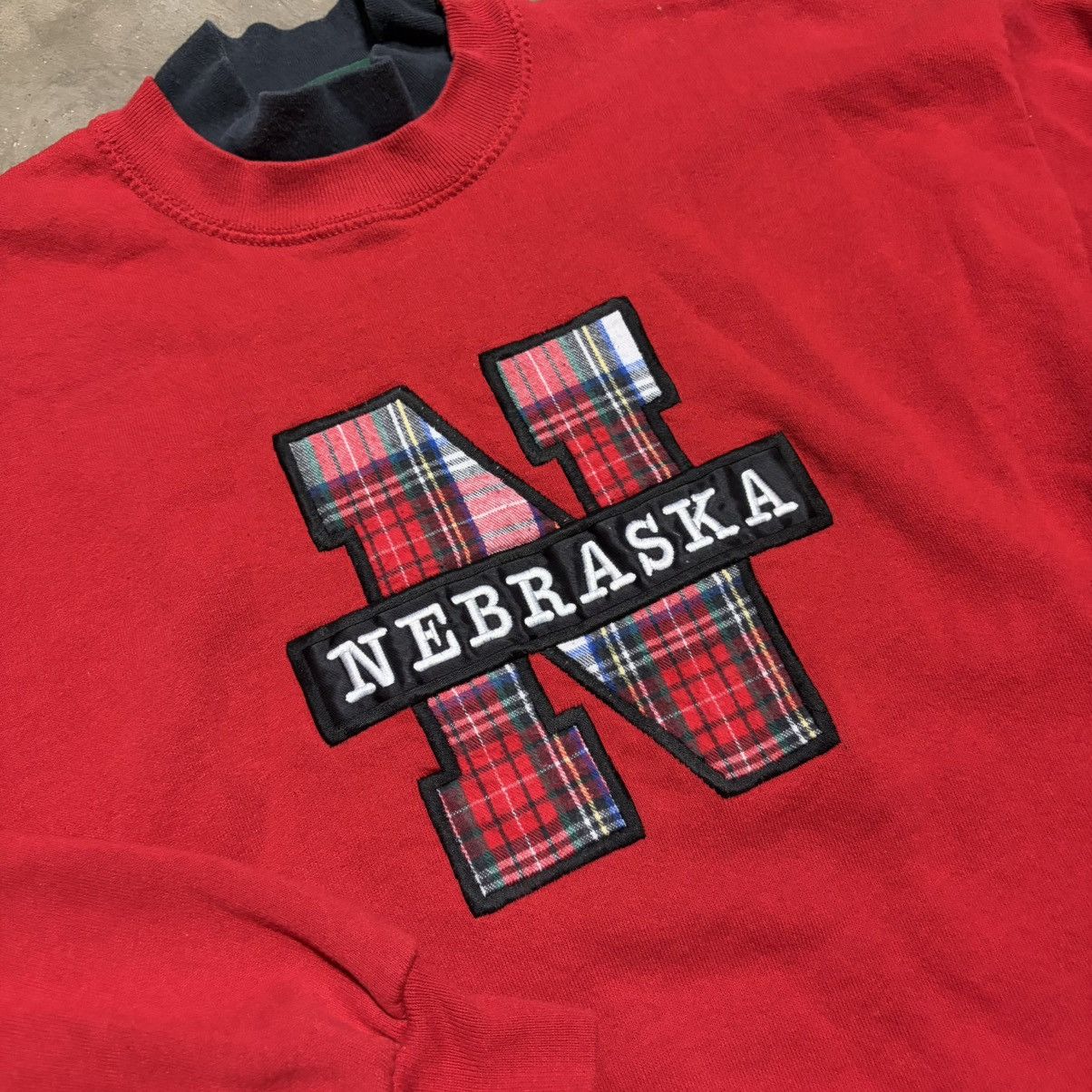 Vintage Vintage Nebraska Cornhuskers Crewneck Sweatshirt College 90s Size US L / EU 52-54 / 3 - 4 Thumbnail