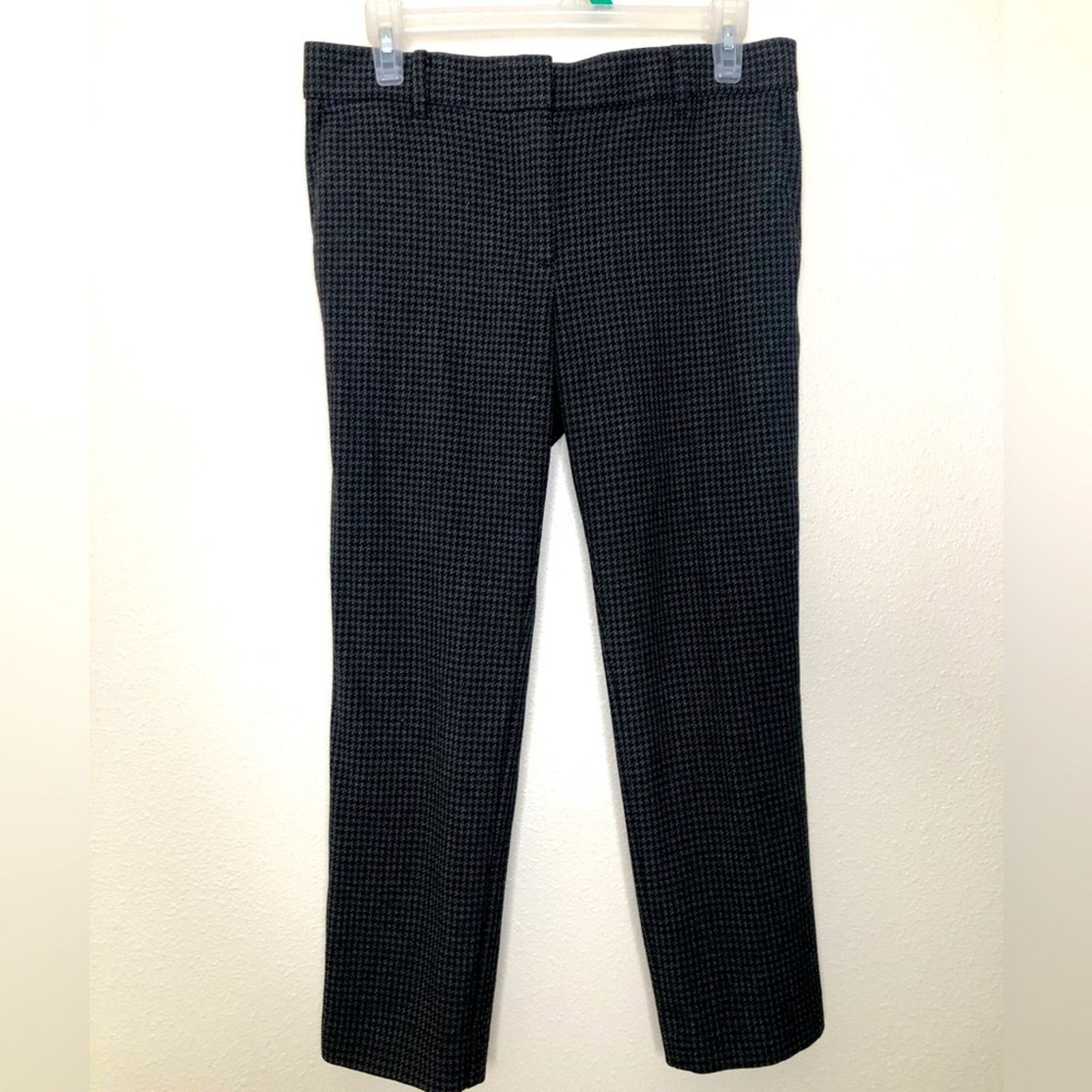 Ann Taylor Ann Taylor Petite— Black/Gray Pants— 6P Size 28" / US 6 / IT 42 - 1 Thumbnail
