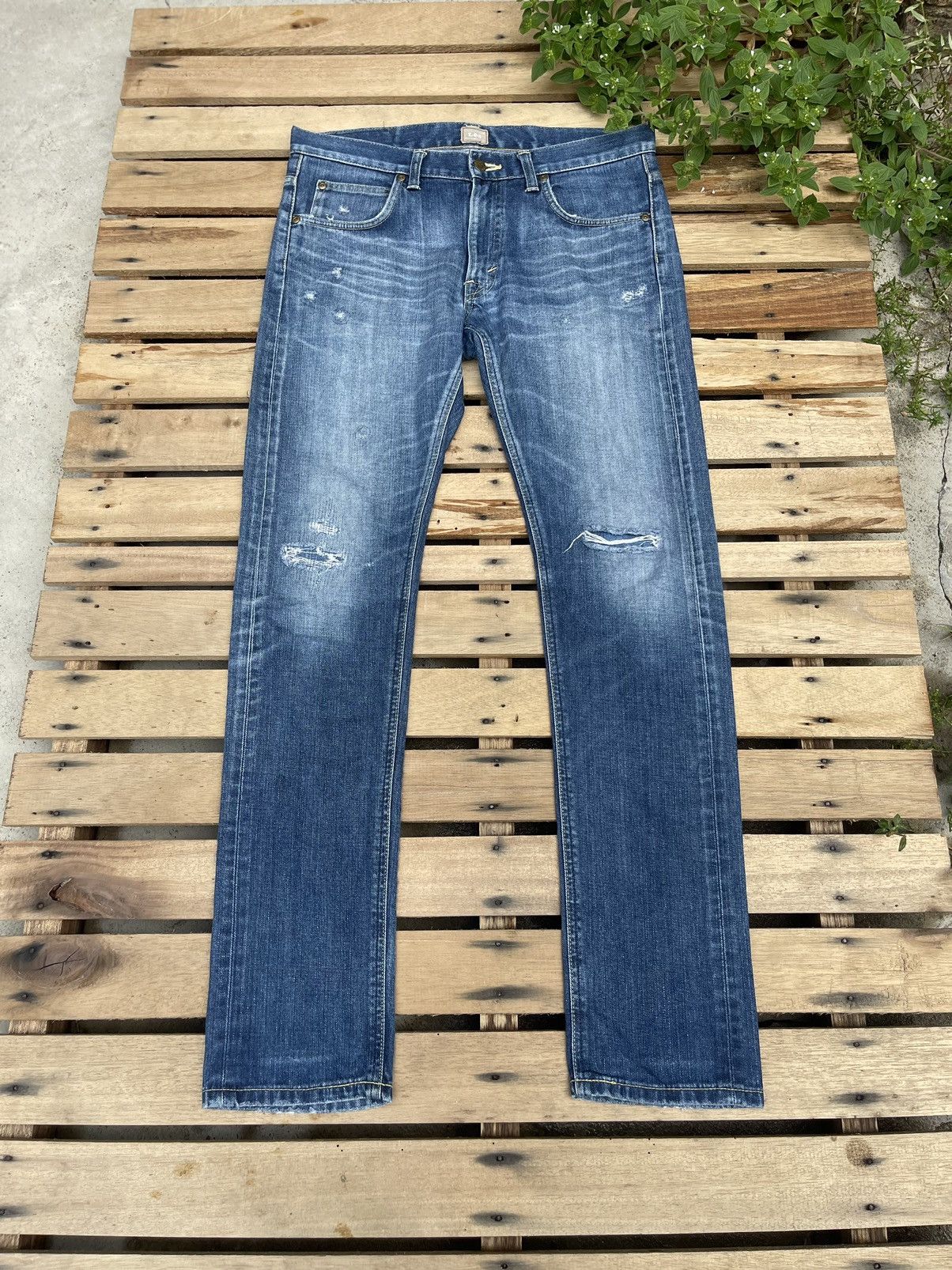 Lee × Vintage Vintage 90s Lee Straight Cut Distressed Jeans Size US 32 / EU 48 - 1 Thumbnail