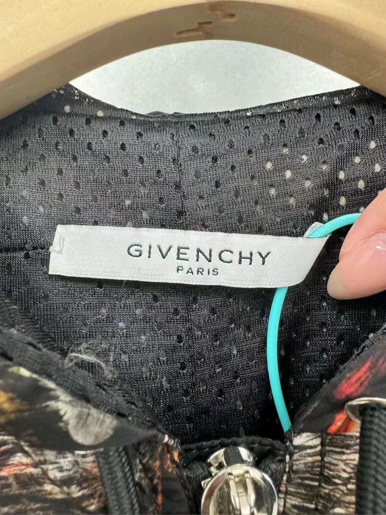 Givenchy Givenchy Size48 All-over Monkey Group Assault Jacket Size US M / EU 48-50 / 2 - 3 Thumbnail