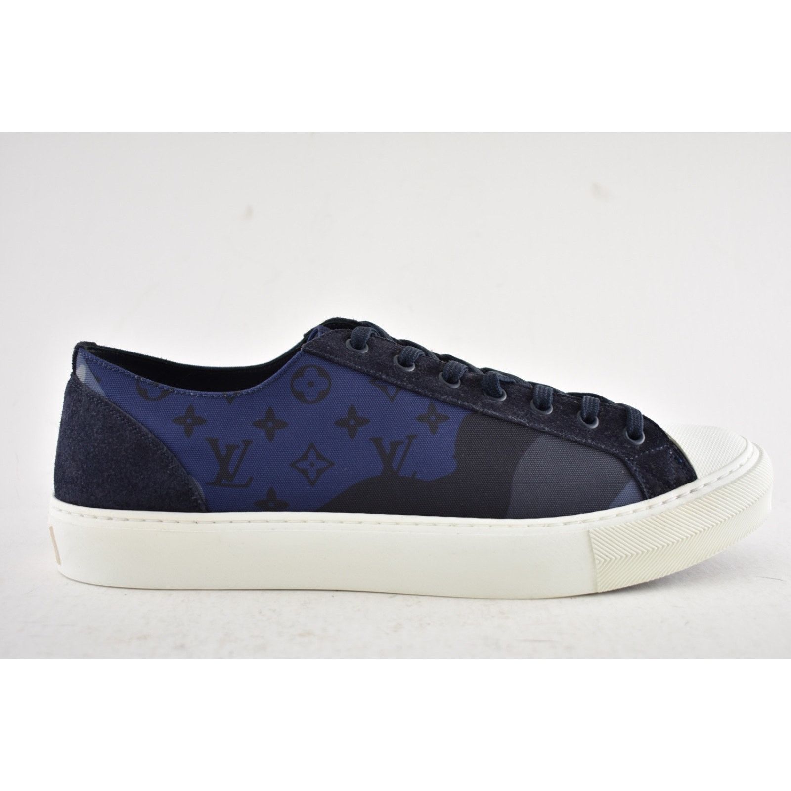 Louis Vuitton Louis Vuitton Tattoo Camo Blue Monogram LV Logo Low Top Size US 9 / EU 42 - 2 Thumbnail