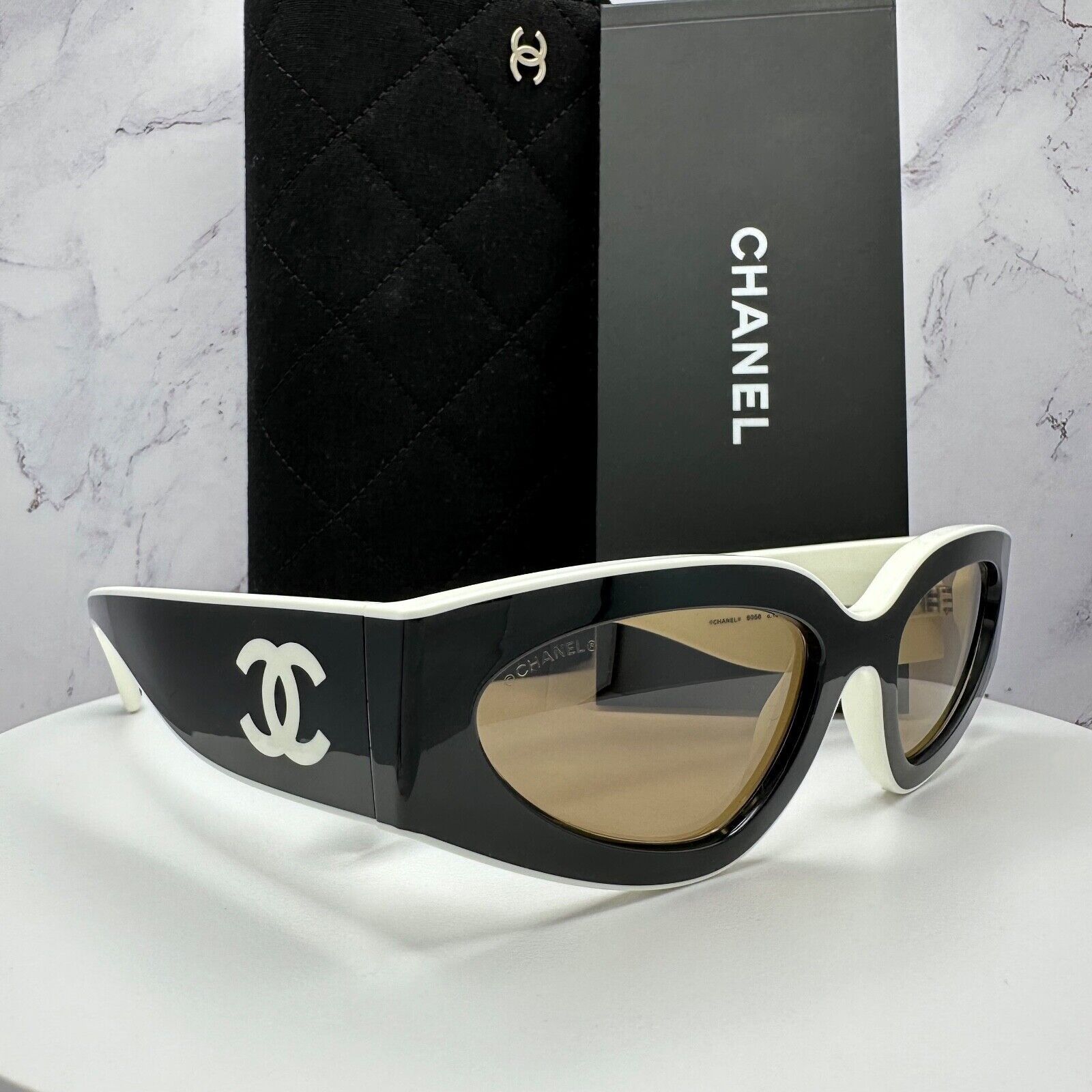 New CHANEL Black White Cat Eye Sunglasses CC Logo Authentic
