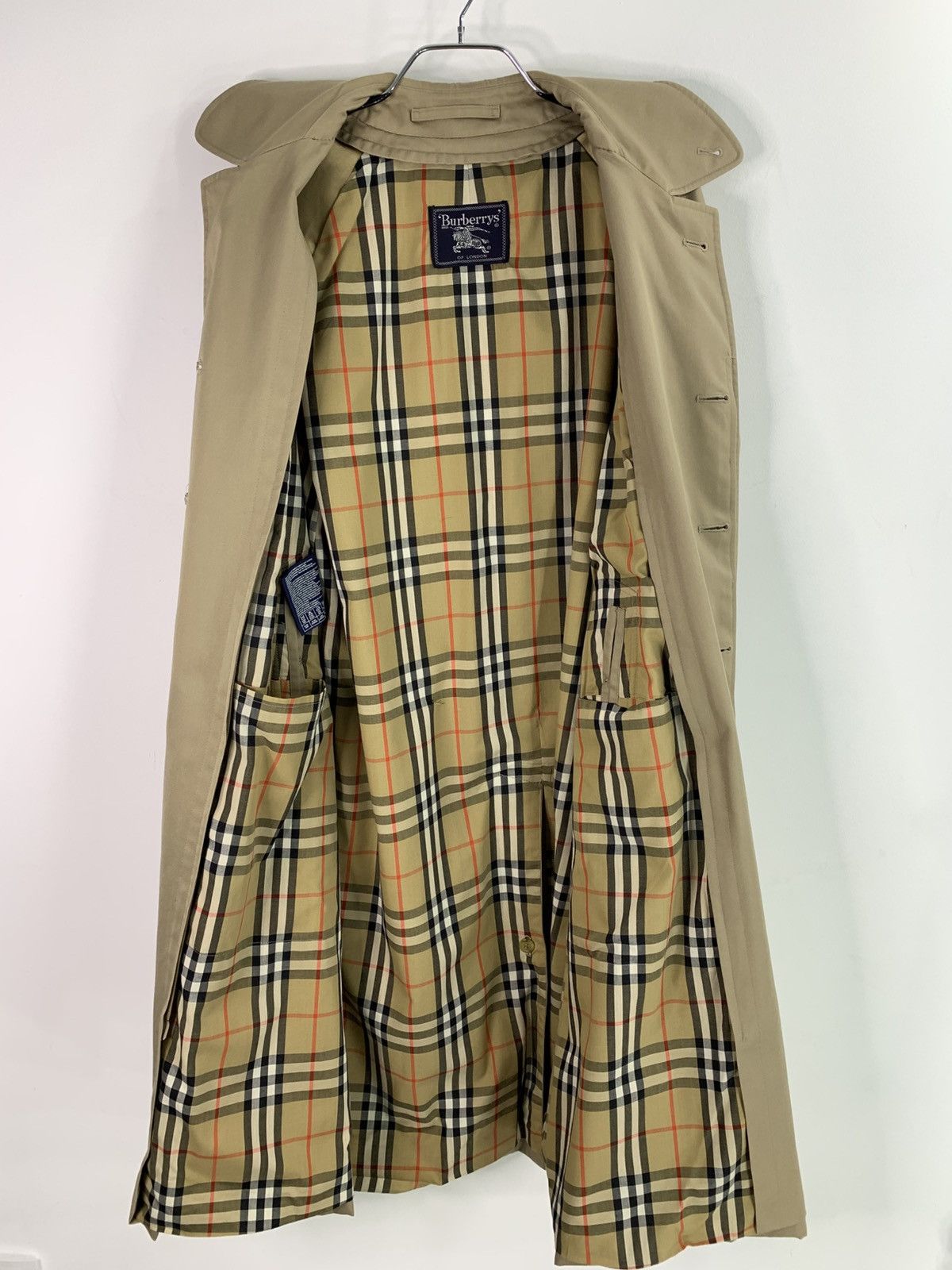 Burberry × Vintage Burberry Vintage Beige Trench Coat M/L Size Size US M / EU 48-50 / 2 - 5 Thumbnail