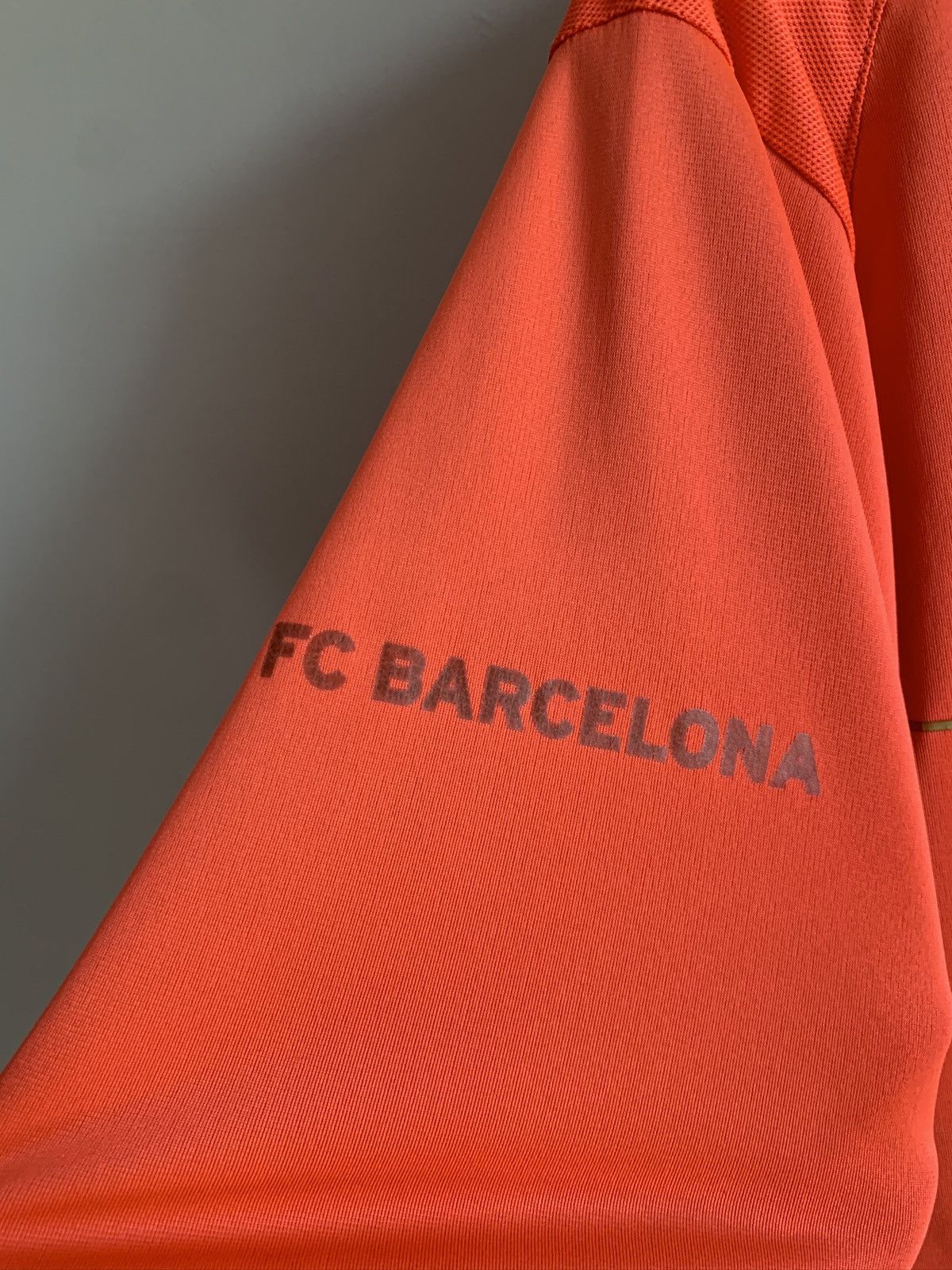 Nike Barcelona 2008 Training Football Shirt Nike Orange Soccer M Size US M / EU 48-50 / 2 - 9 Thumbnail
