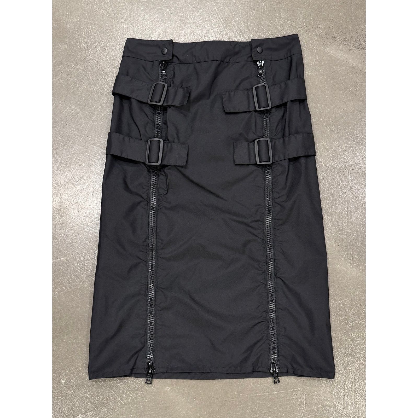 Miu Miu 1999 Miu Miu technical utility zipper skirt Size M / US 6-8 / IT 42-44 - 1 Thumbnail