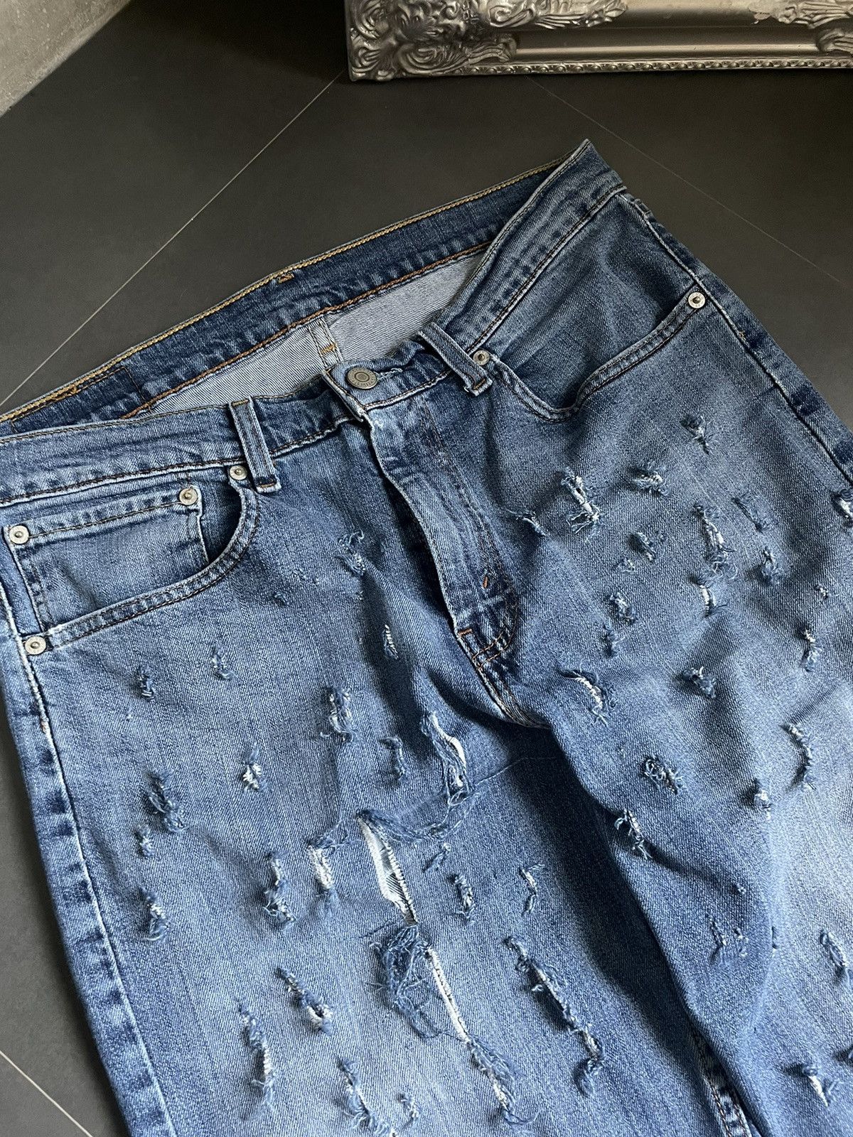 Levi's Vintage Trashed Distressed Levi’s 751 Jeans Made In USA Y2k Size US 32 / EU 48 - 4 Thumbnail