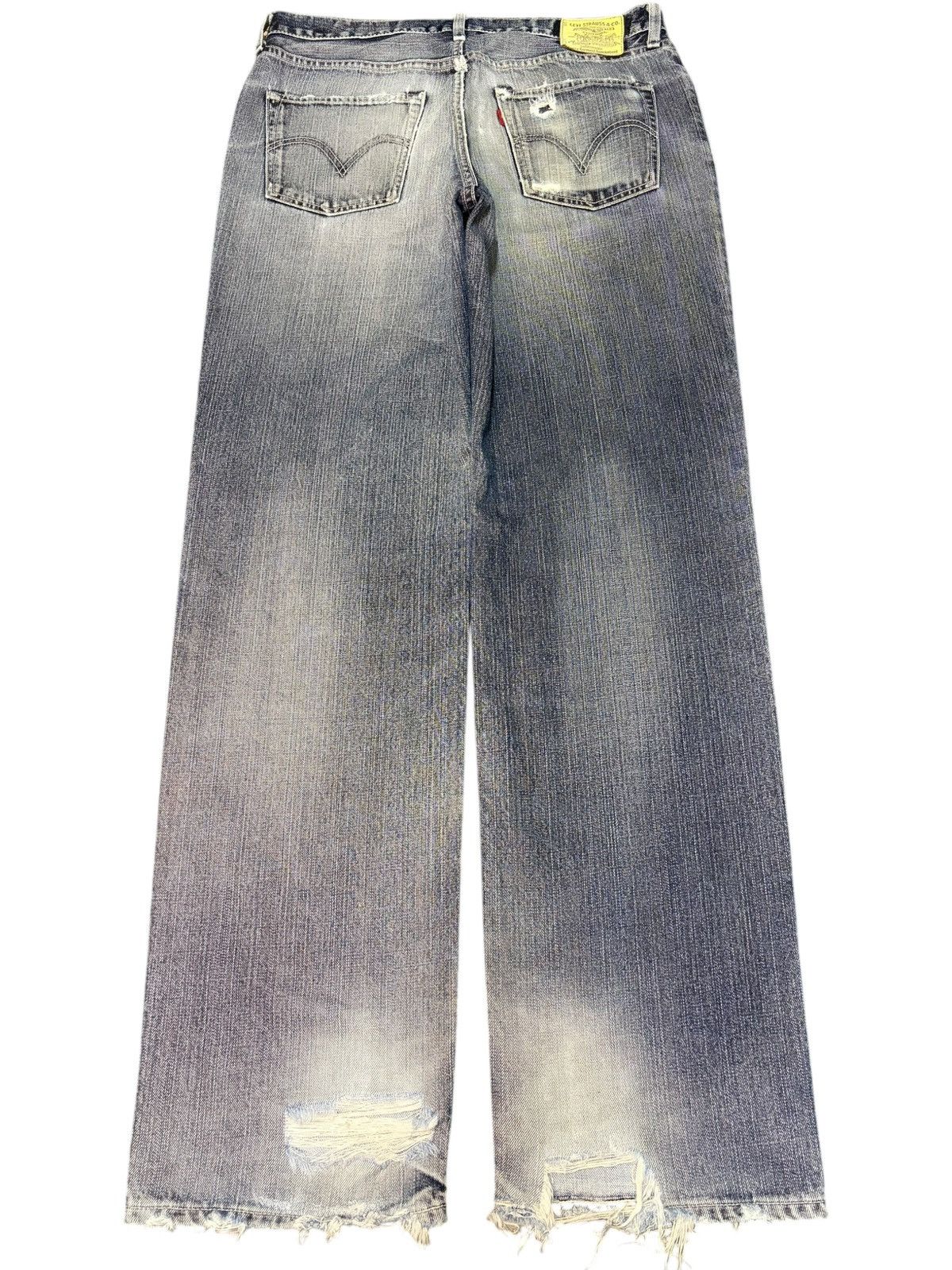 Levi's Vintage 90s Levis 502 Faded Wash Distressed Loose Jeans Size US 32 / EU 48 - 2 Thumbnail