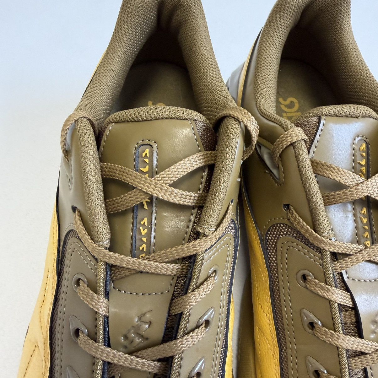 Asics × Kiko Kostadinov ‘Medallion Yellow’ Novalis Gel-Teremoa Sneakers Size US 11.5 / EU 44-45 - 12 Thumbnail