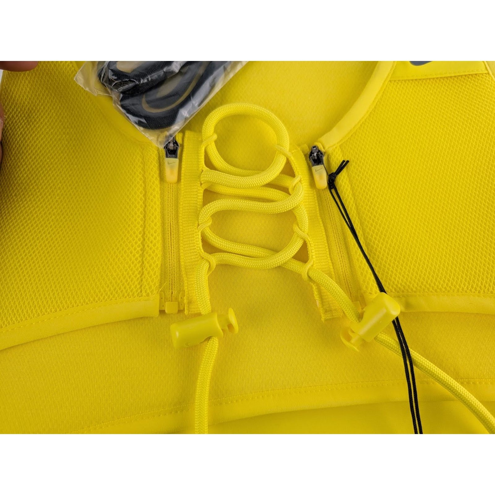 Nike × Off-White o1rshd1 Cross Bib in Yellow Size L / US 10 / IT 46 - 10 Thumbnail