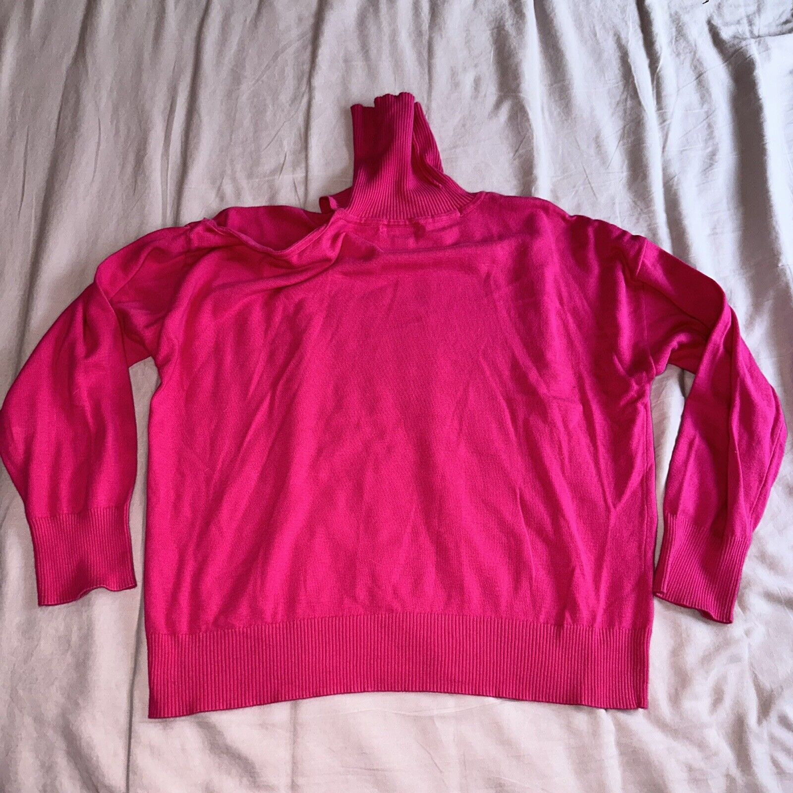 Calvin Klein Calvin Klein Turtleneck Sweater Pink Cold Shoulder Women L Size L / US 10 / IT 46 - 2 Thumbnail