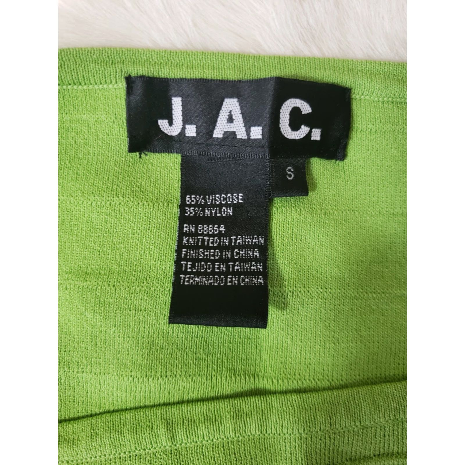 Vintage J.A.C. Lime Green Ribbed Squareneck 3/4 Sleeve Lightweight Sweater-Size S - Women - Y2K 90s - Pullover - Solid - Knit - Viscose/Nylon Blend Size S / US 4 / IT 40 - 5 Thumbnail