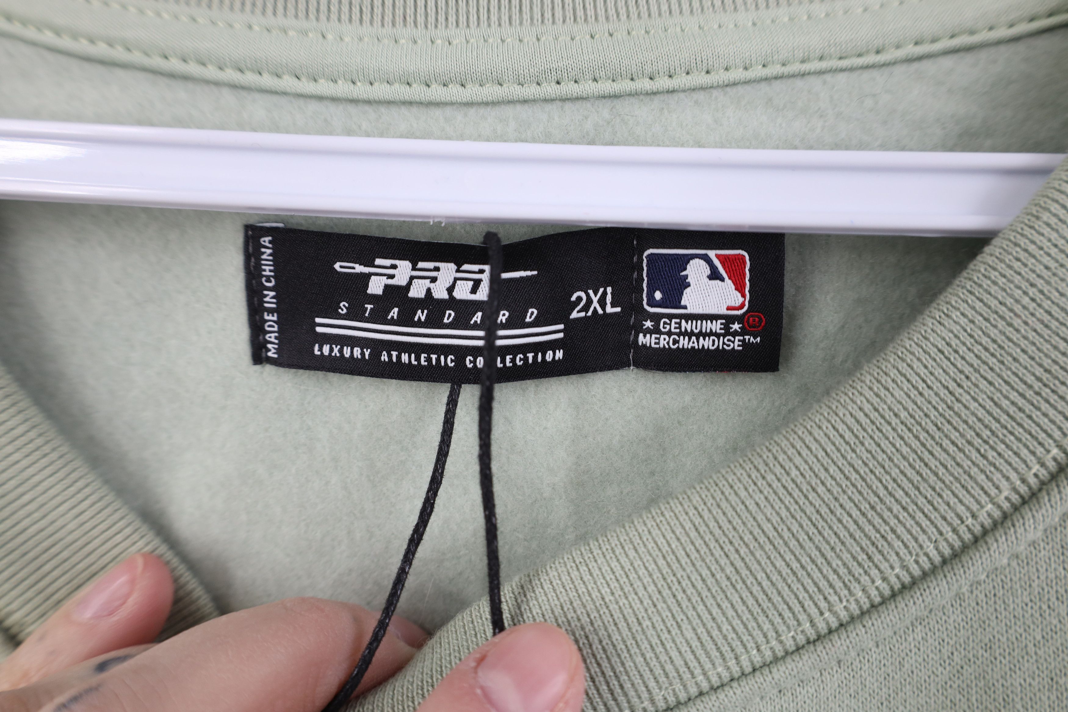 Vintage New Pro Standard Cleveland Guardians Baseball Sweatshirt Size US XXL / EU 58 / 5 - 10 Thumbnail