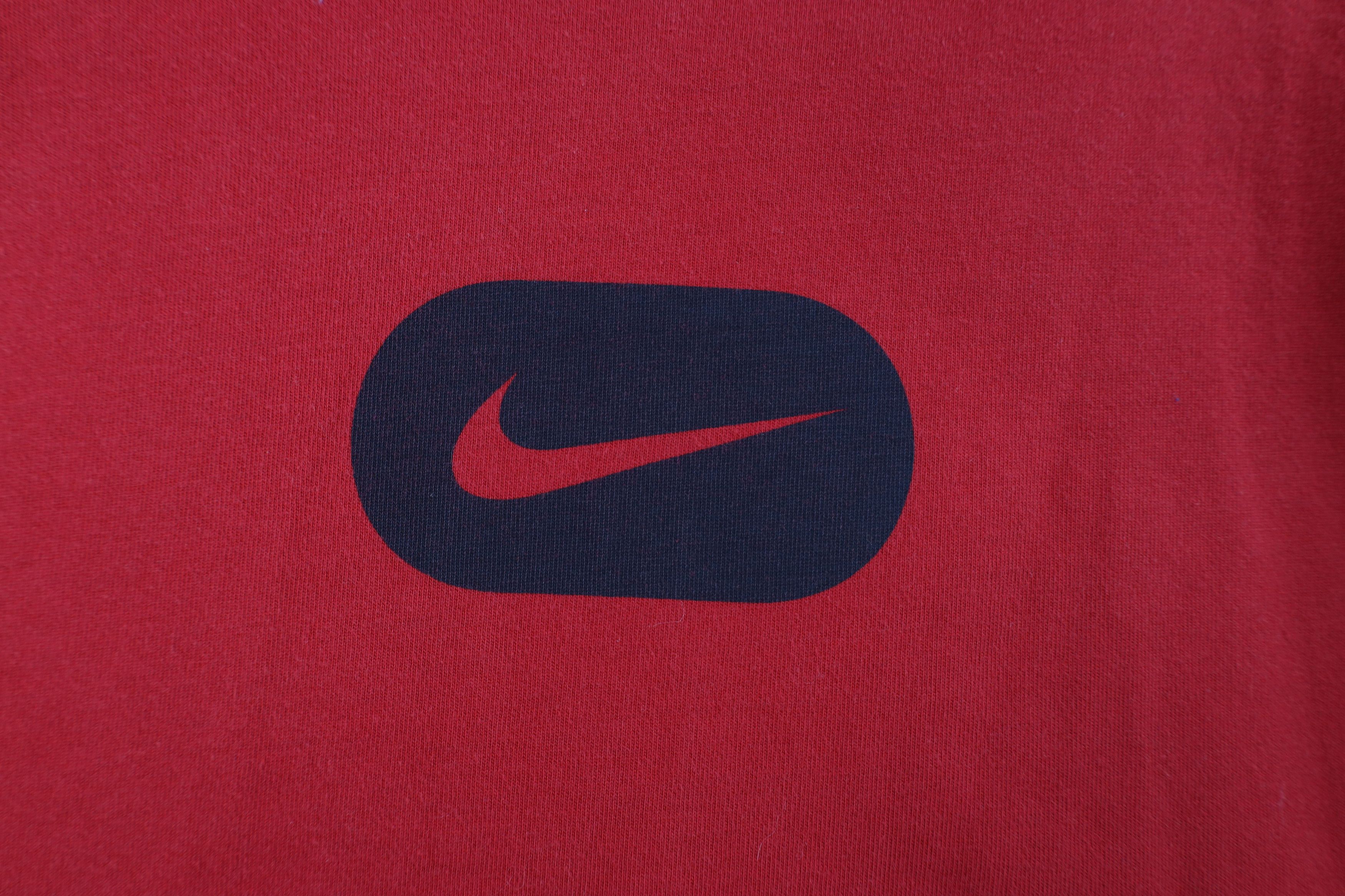 Nike × Vintage Vintage 90s Y2K Nike Travis Scott Center Swoosh T-Shirt Red Size US L / EU 52-54 / 3 - 4 Thumbnail