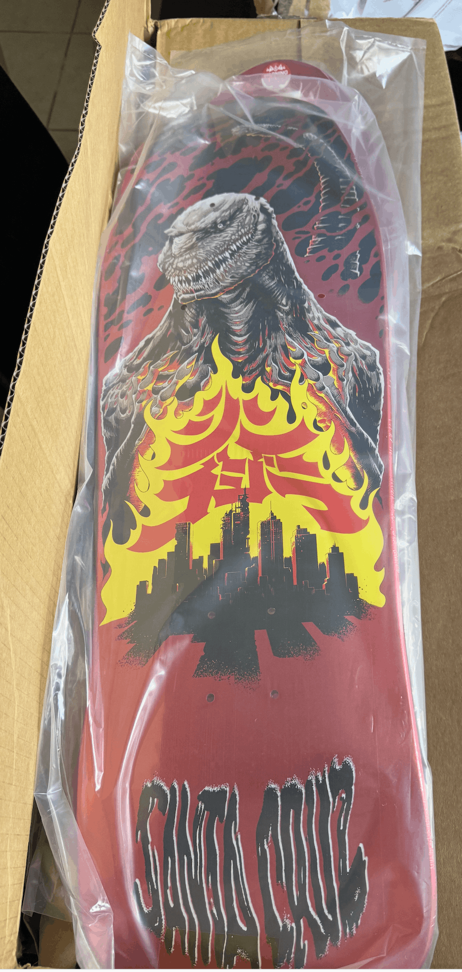 Santa Cruz Skateboards GODZILLA STORE SANTA CRUZ SHIN KNOX FIREPIT RARE SKATEBOARD Size ONE SIZE - 3 Thumbnail