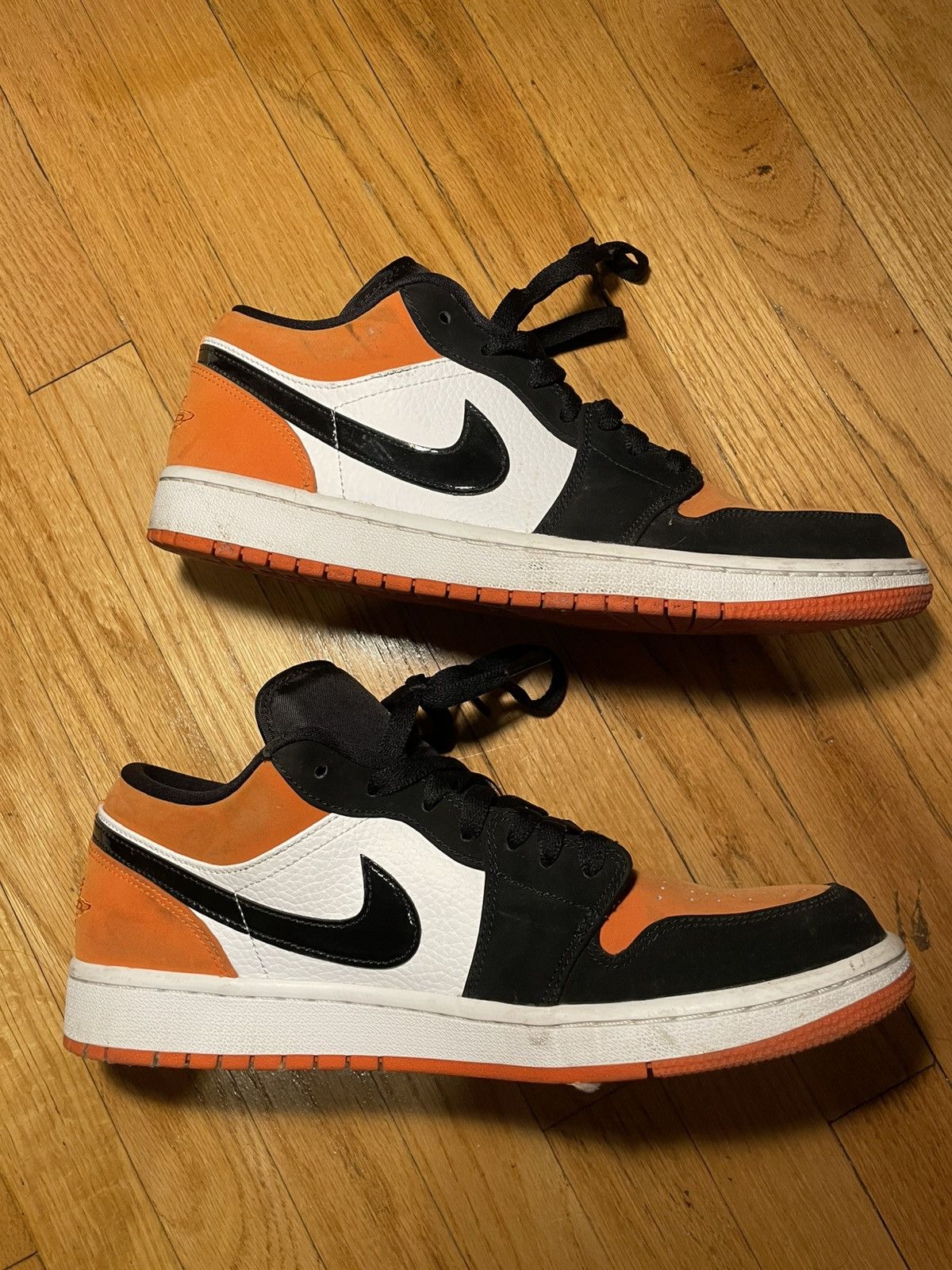Jordan Brand Jordan 1 Low “Shattered Backboard” Size US 10 / EU 43 - 1 Thumbnail