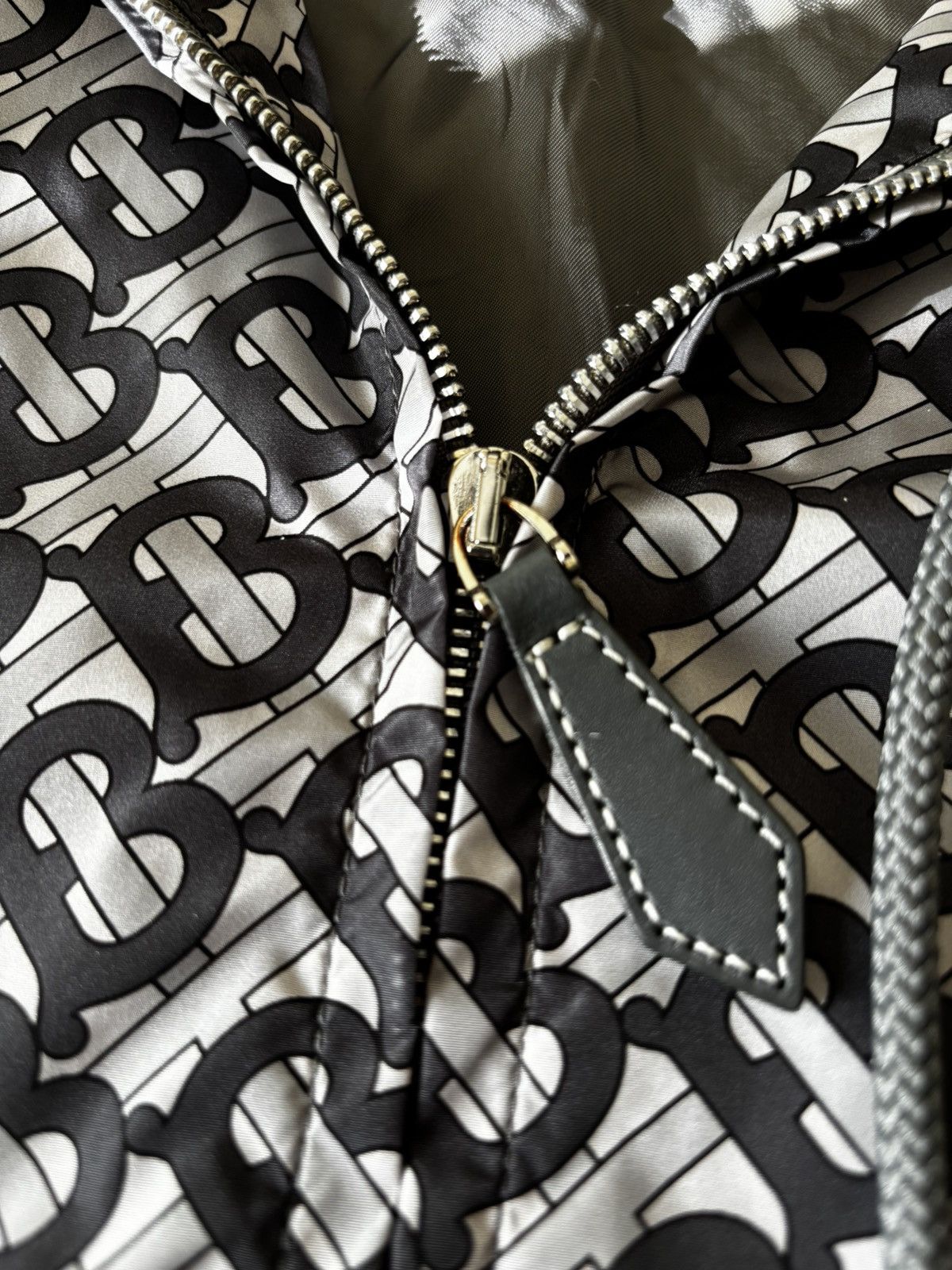 Burberry Burberry TB Windbreaker Size US S / EU 44-46 / 1 - 6 Thumbnail