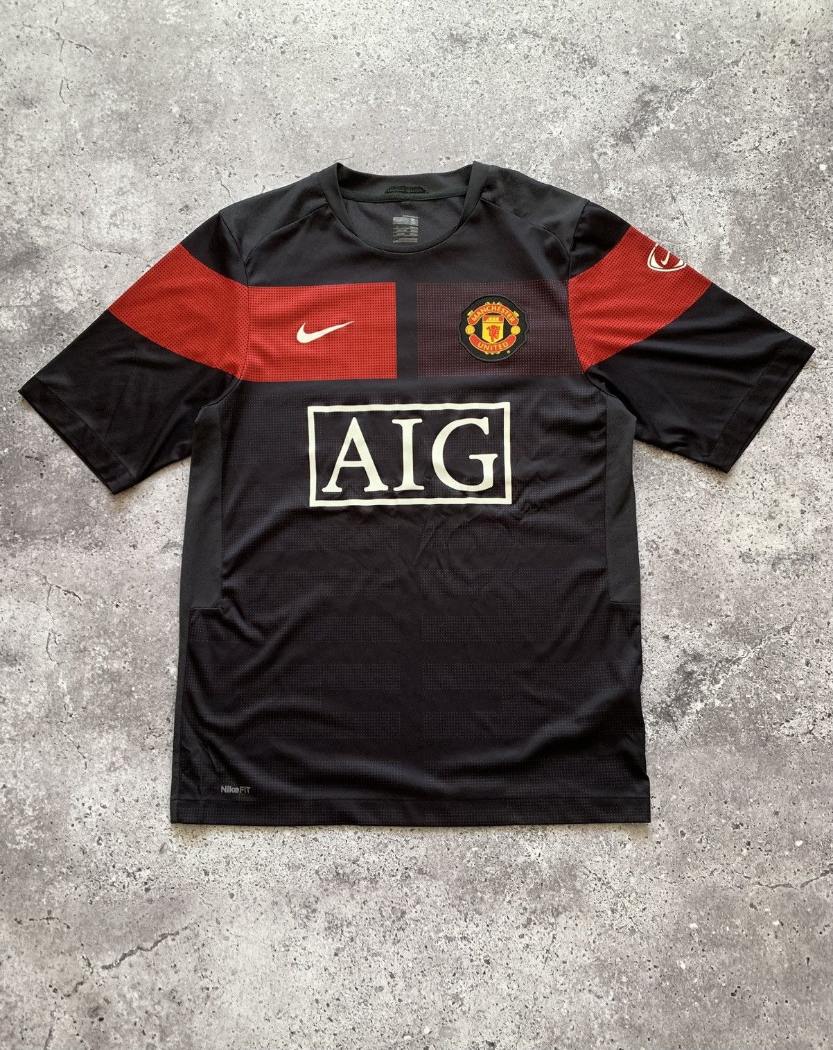 Nike 🔥NIKE MANCHESTER UNITED 2009 VINTAGE TRAINING JERSEY Size US S / EU 44-46 / 1 - 1 Thumbnail