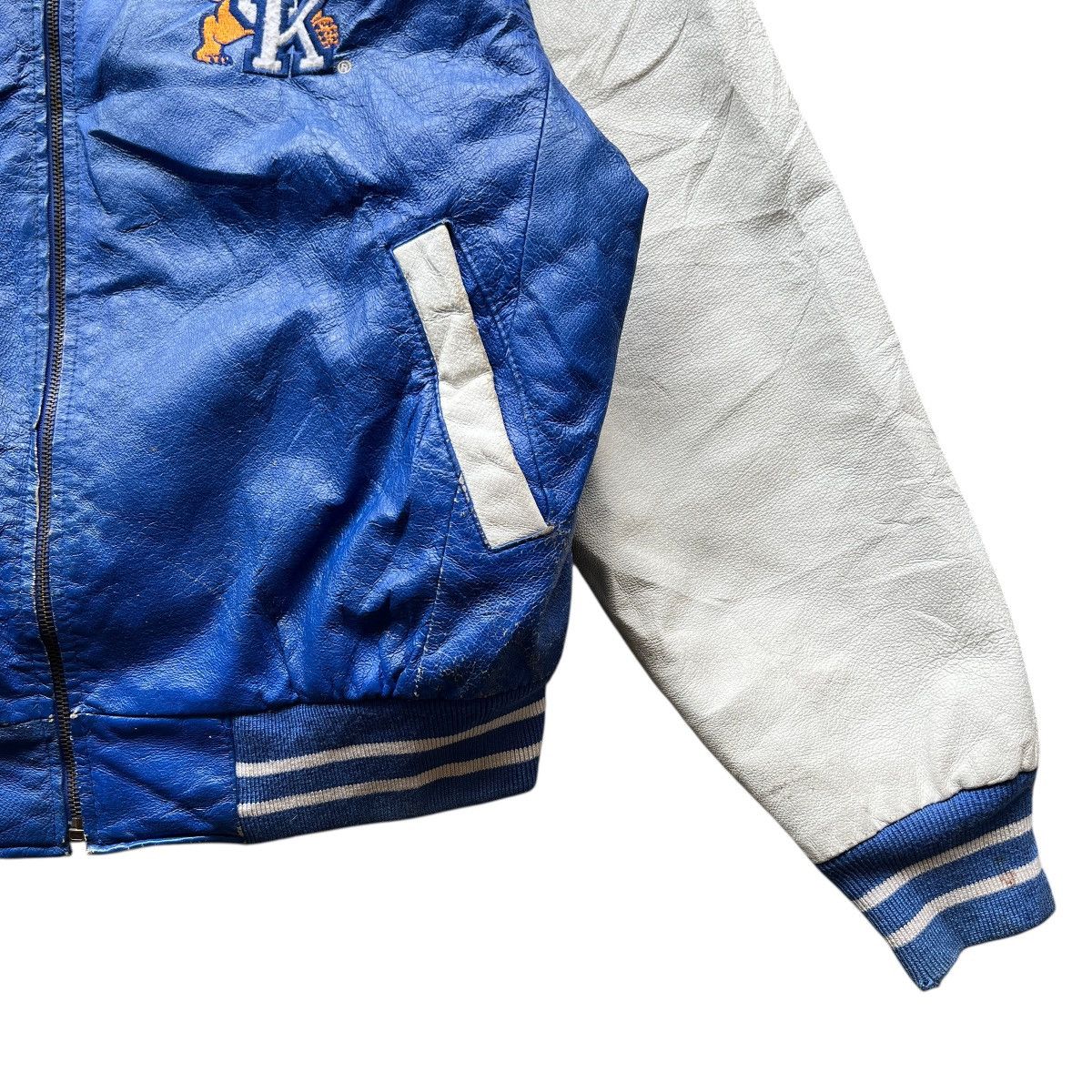 Vintage Vintage kentucky Wildcat Leather Bomber Jacket Size US L / EU 52-54 / 3 - 7 Thumbnail