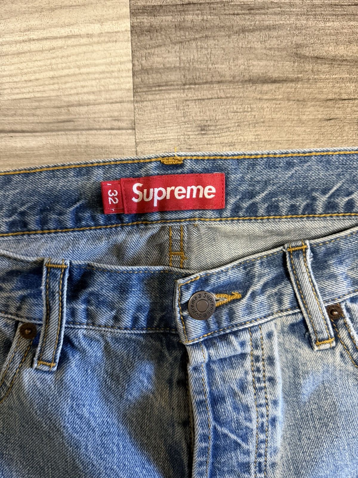 Supreme Supreme Regular Jean Blue FW25 Size US 32 / EU 48 - 4 Thumbnail