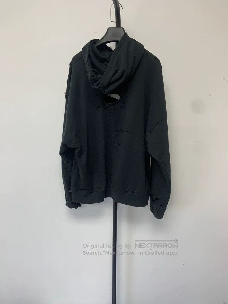 Balenciaga Balenciaga Ripped Hooded Sweatshirt Size US M / EU 48-50 / 2 - 2 Thumbnail