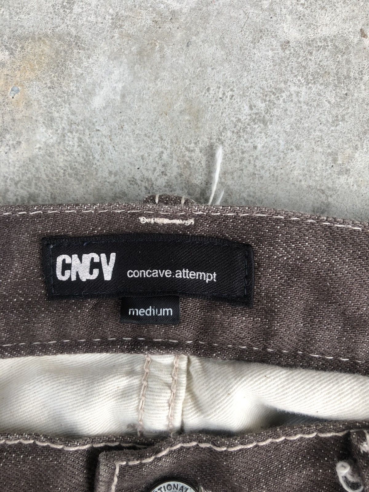 Japanese Brand Japanese Concave attempt Distressed Single Pocket Navajo Size US 33 - 15 Thumbnail