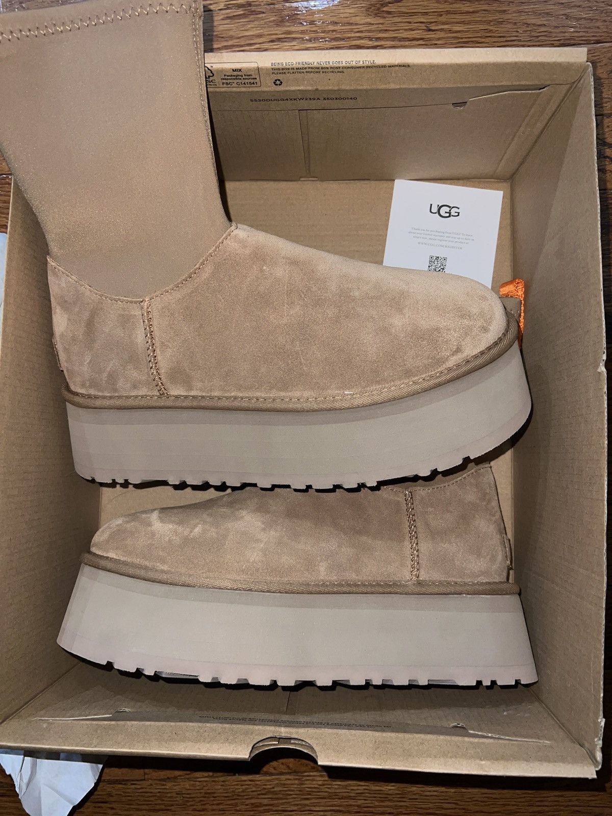 Ugg W Classic Dipper Size US 8 / IT 38 - 1 Thumbnail