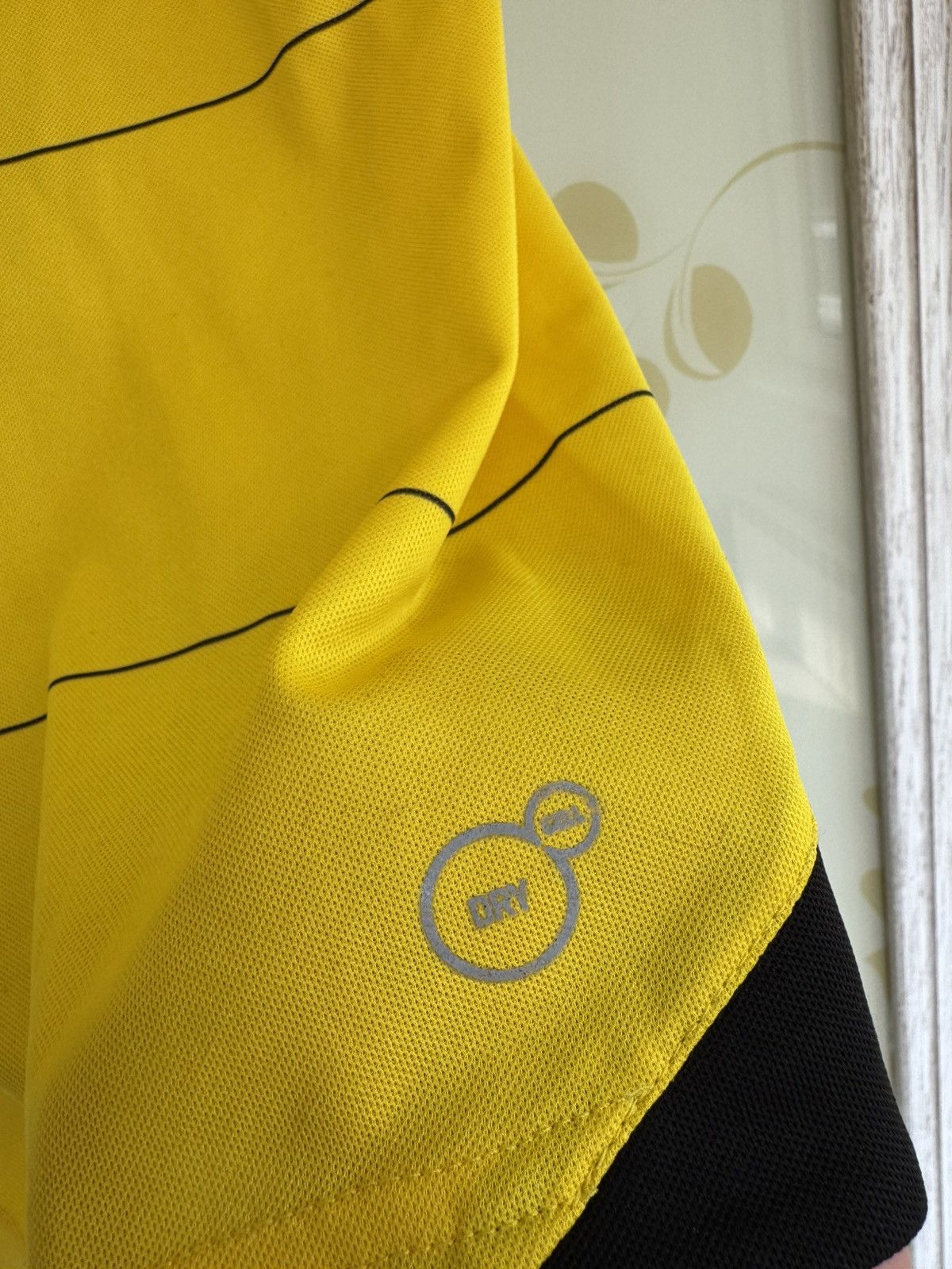 Puma Borussia Dortmund 2015-2016 Home Soccer Jersey Football Kit Size US M / EU 48-50 / 2 - 13 Thumbnail