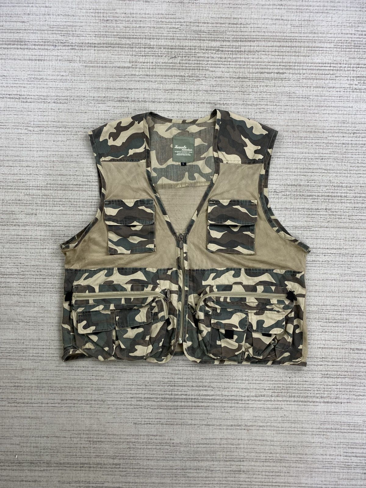 Designer × Japanese Brand × Vintage Vtg Funnele Mountain Outdoor Wear Military Style Vest Size US L / EU 52-54 / 3 - 1 Thumbnail