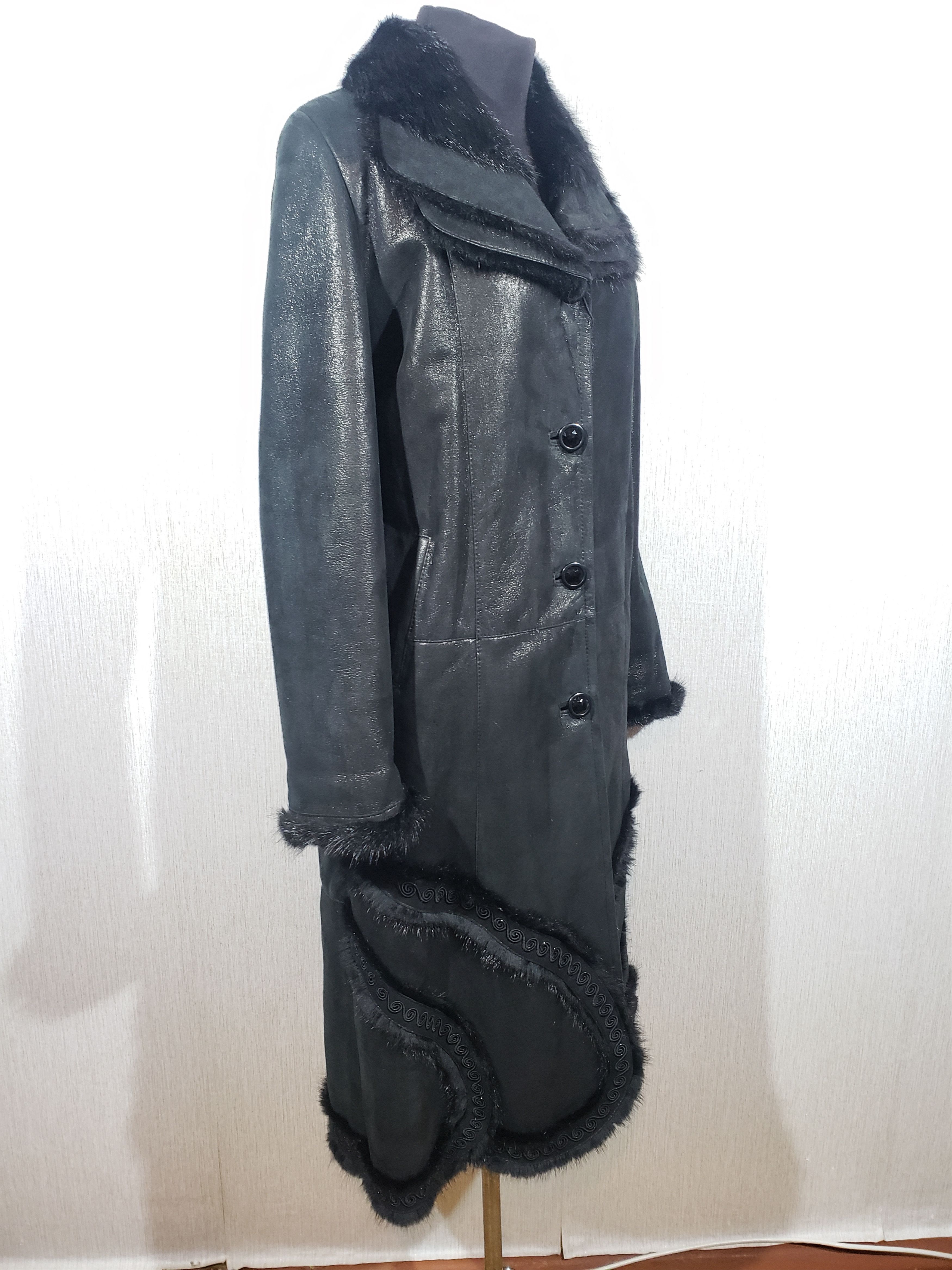 Other Stylish black sheepskin coat with mink fur inserts. Size L / US 10 / IT 46 - 3 Thumbnail