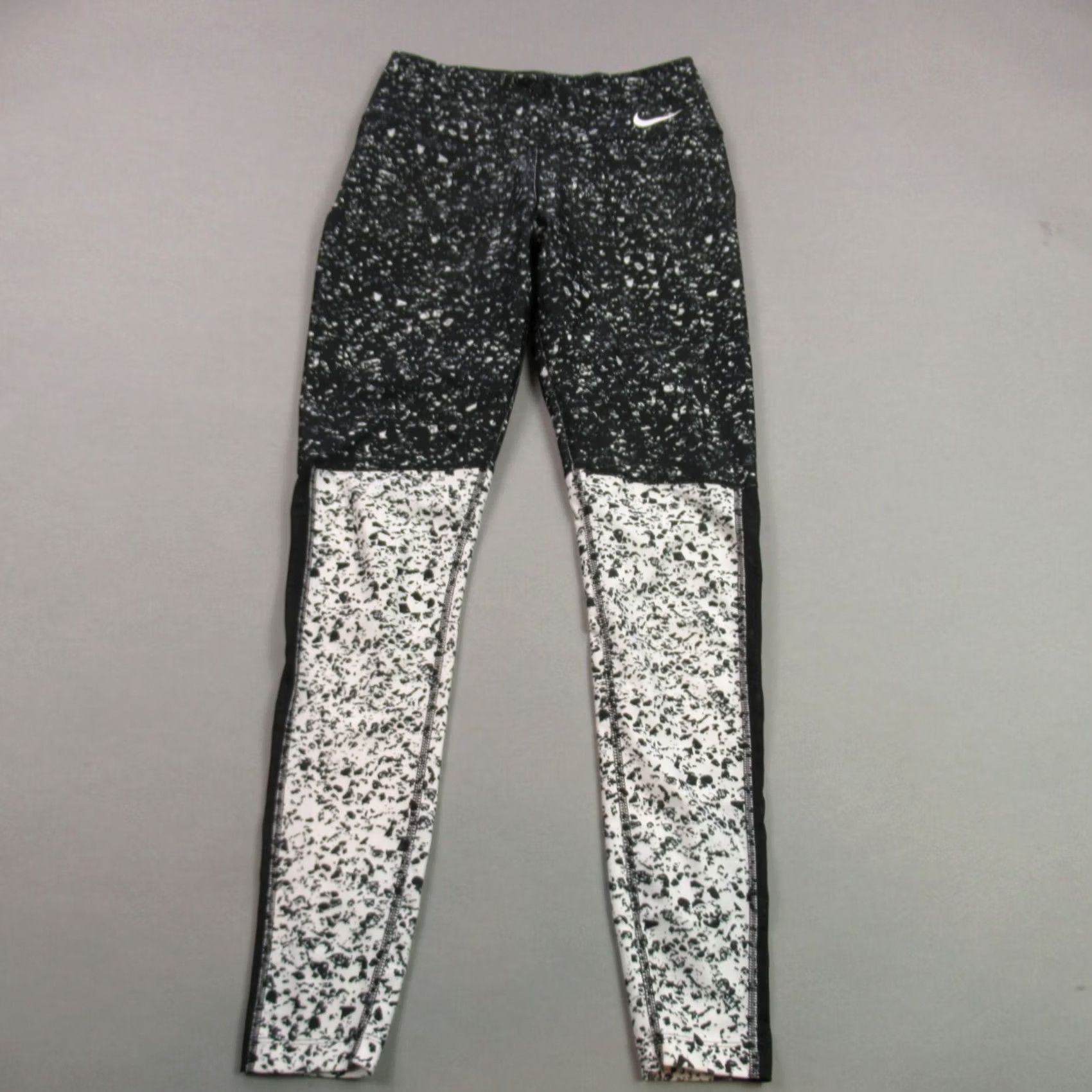 Nike Nike Leggings Womens Small Tapered Leg Stretch Gym Lightweight Workout Size 28" / US 6 / IT 42 - 2 Thumbnail