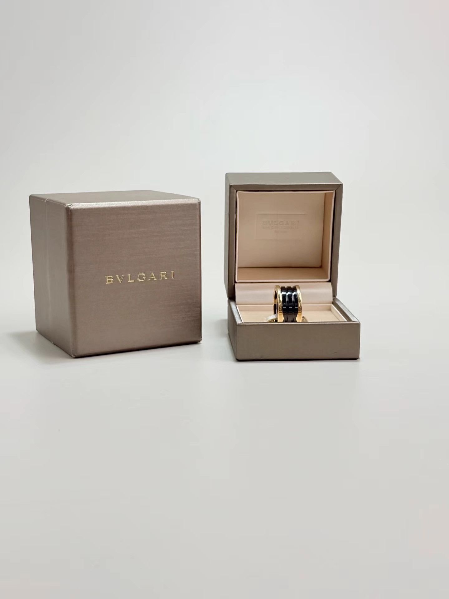 Bvlgari BVLGARI Black Ceramic Four-Band Rose Gold Ring Size ONE SIZE - 2 Thumbnail