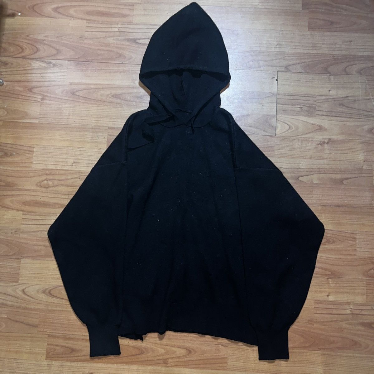 Other Vintage Black Hoodie Size L Y2K 00’s Avant Garde Size US L / EU 52-54 / 3 - 1 Thumbnail