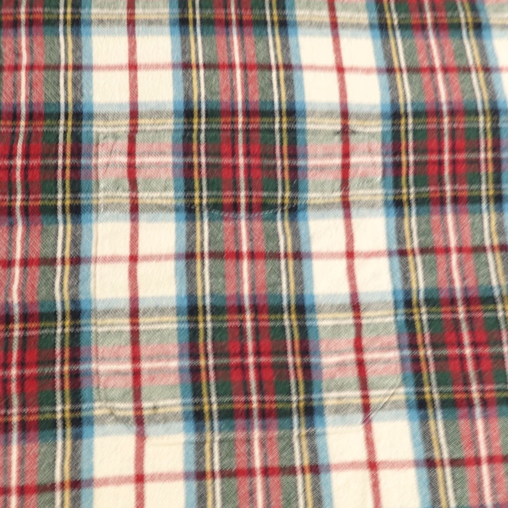 Vintage VINTAGE LL Bean Shirt Mens 2XL Red Plaid Flannel Button-Up Outdoors Workwear Casual Shirt Mens 2XL Red Plaid Flannel Button-Up LL Bean Size US XXL / EU 58 / 5 - 3 Thumbnail