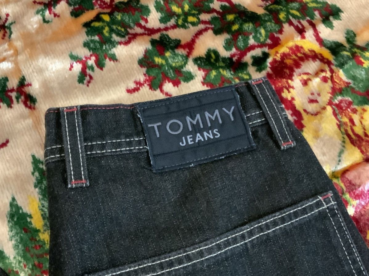 Tommy Jeans Vintage 90s Tommy Jeans Carpenter Black Jeans Sz 28x31 Size US 30 / EU 46 - 4 Thumbnail