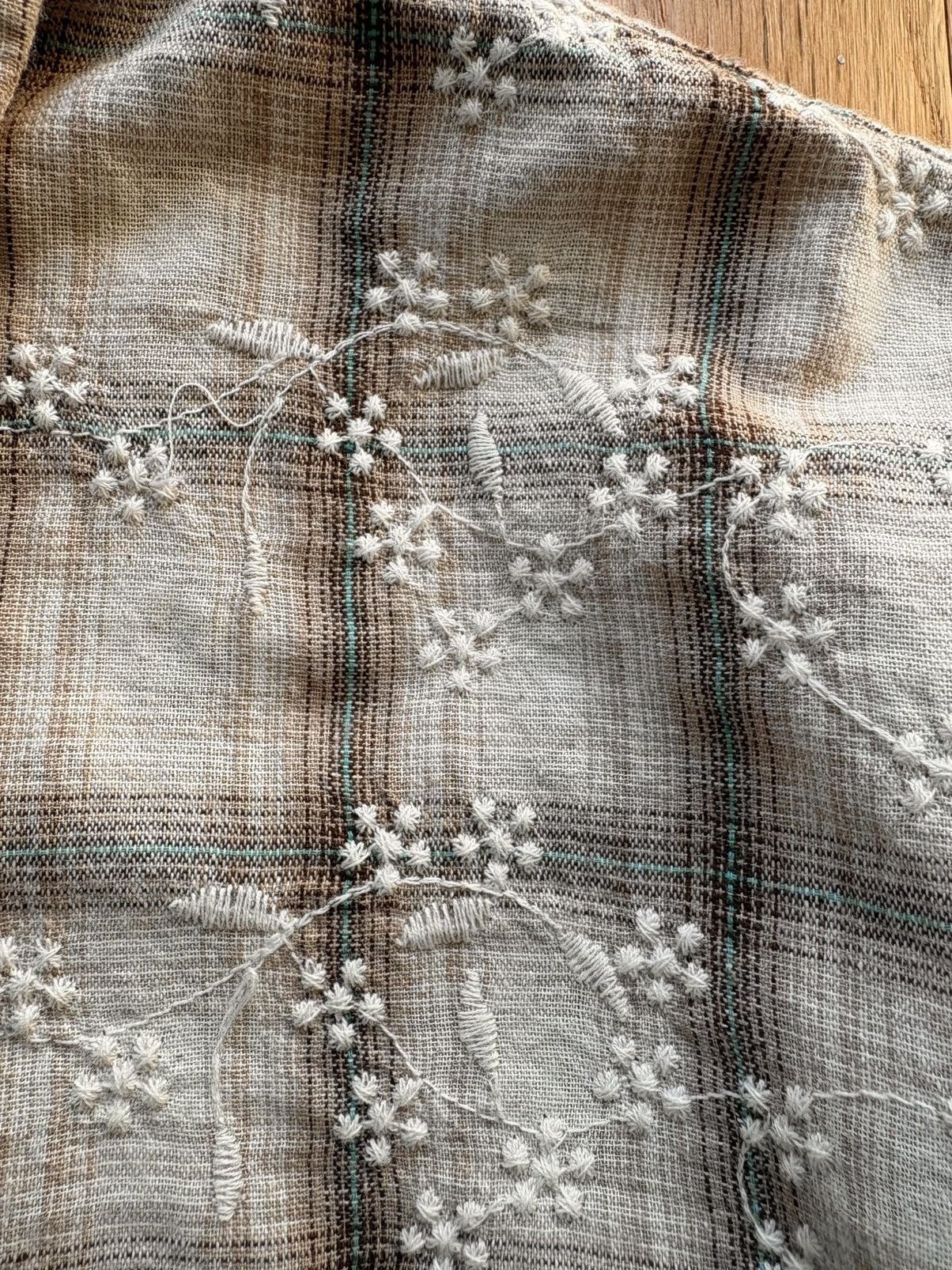 Other Vitesse Haute Cropped Boxy Embroidery Waffle Button Up L Size US L / EU 52-54 / 3 - 7 Thumbnail