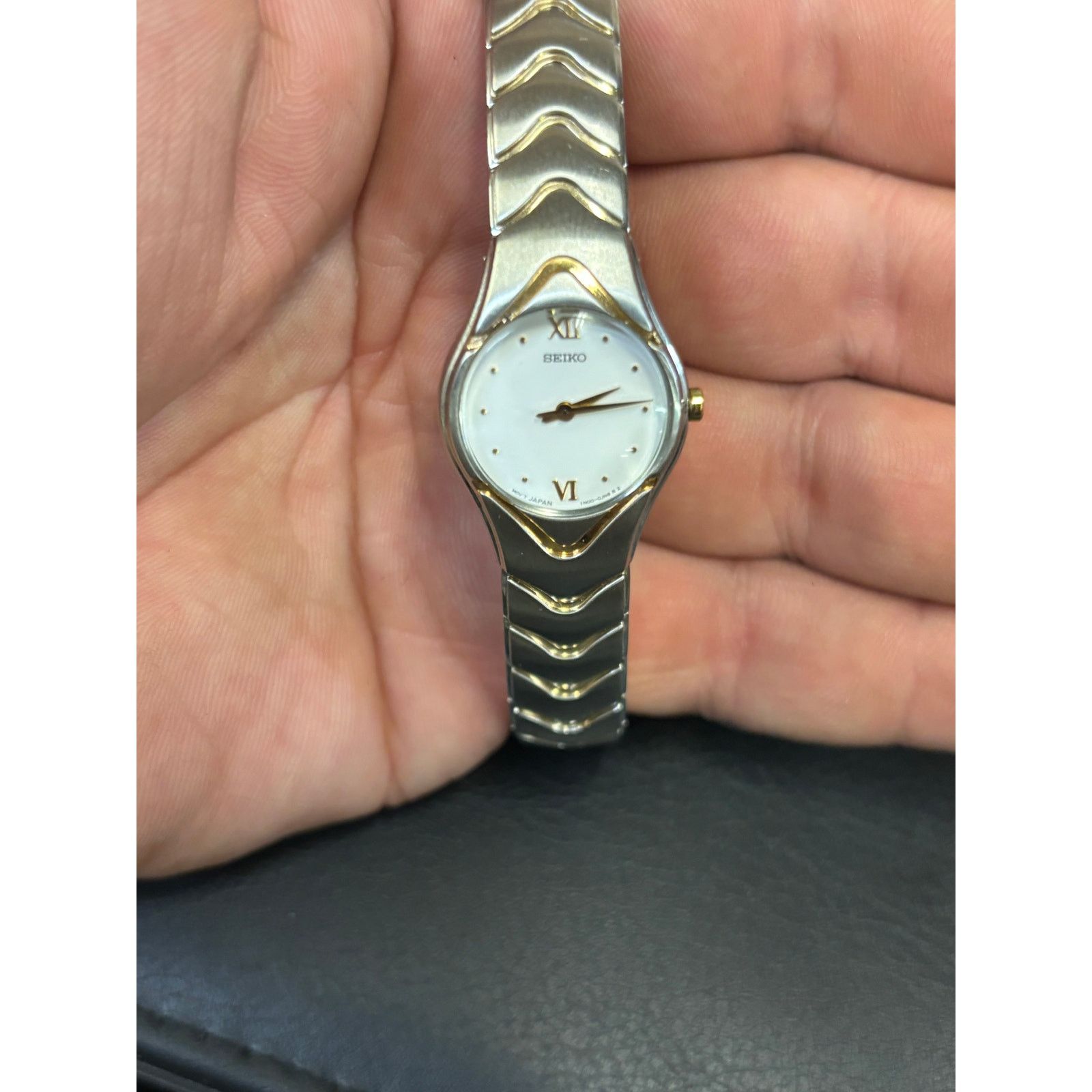 Seiko Seiko 1N00-0FW0 2-Tone Women’s Watch. New Battery! Size ONE SIZE - 7 Thumbnail