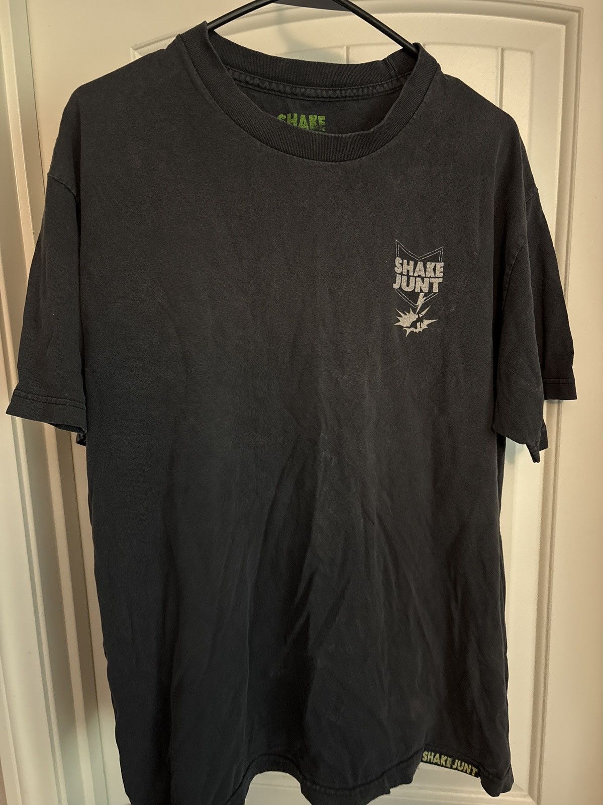 Vintage Shake Junt be gone skate wear Size US M / EU 48-50 / 2 - 6 Thumbnail