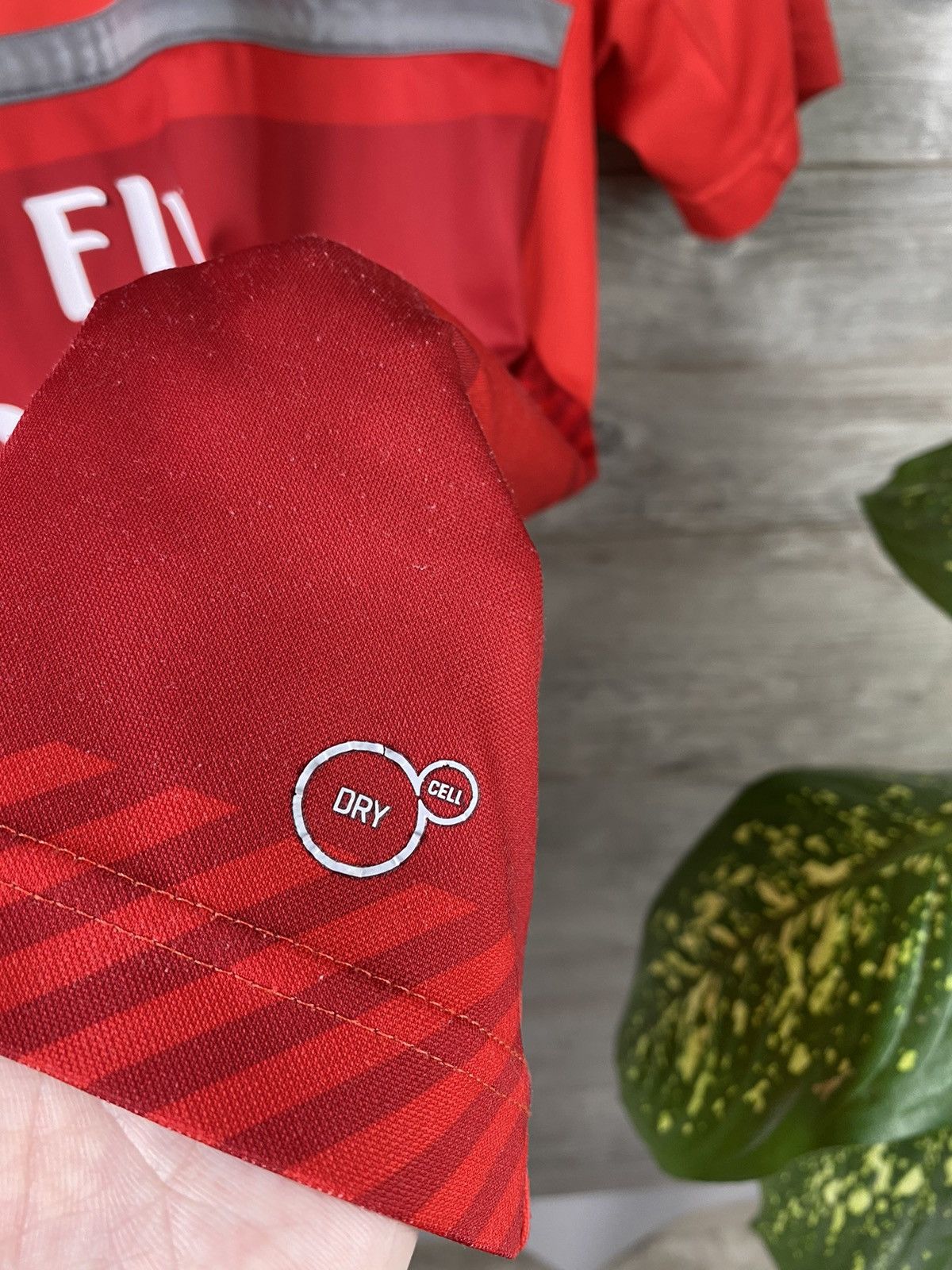 Puma Arsenal Puma 2016 2017 football jersey Size M Size US M / EU 48-50 / 2 - 13 Thumbnail