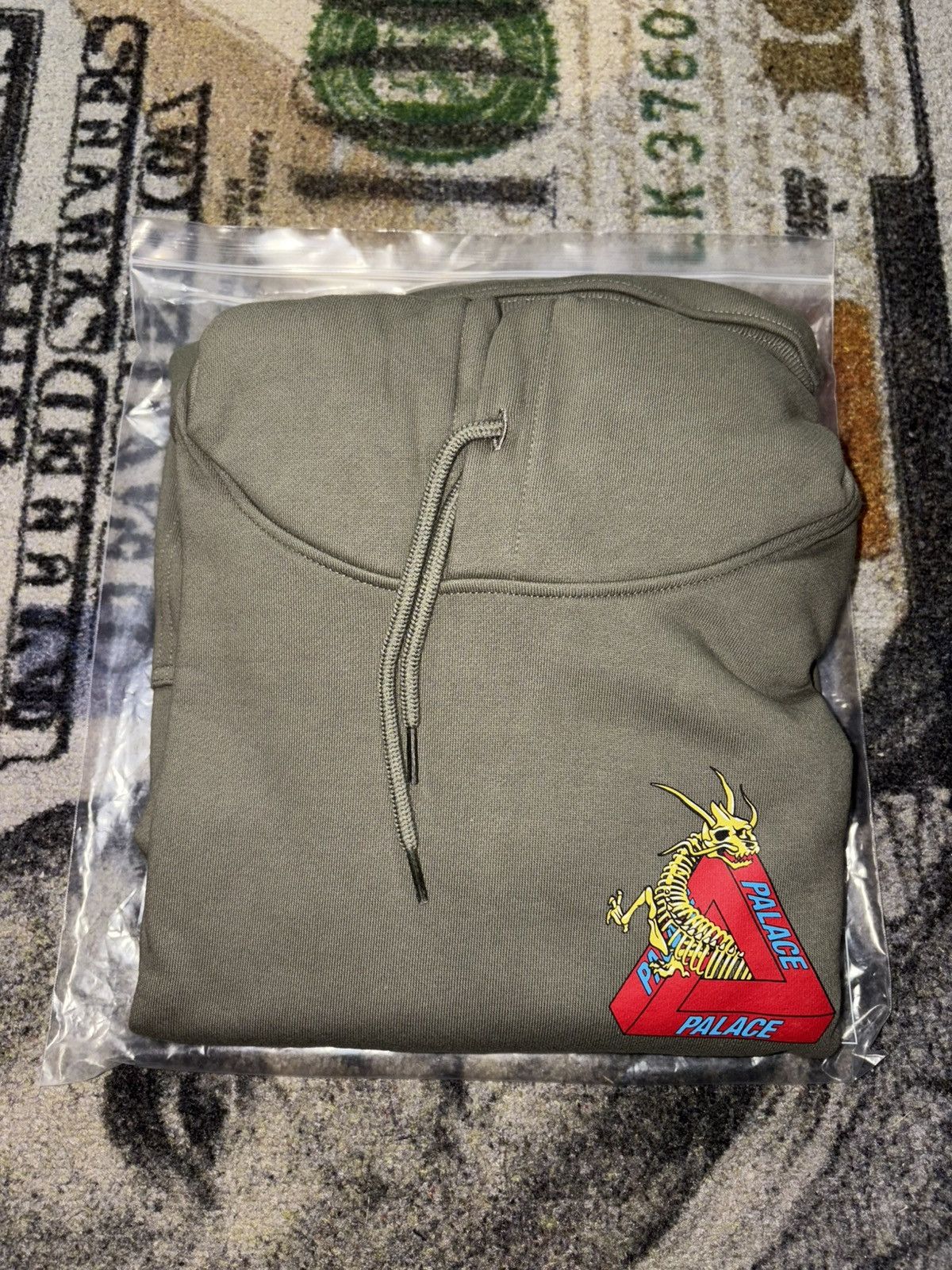 Palace Palace Dragon Bones Tri Ferg Hoodie Olive Size US L / EU 52-54 / 3 - 1 Thumbnail