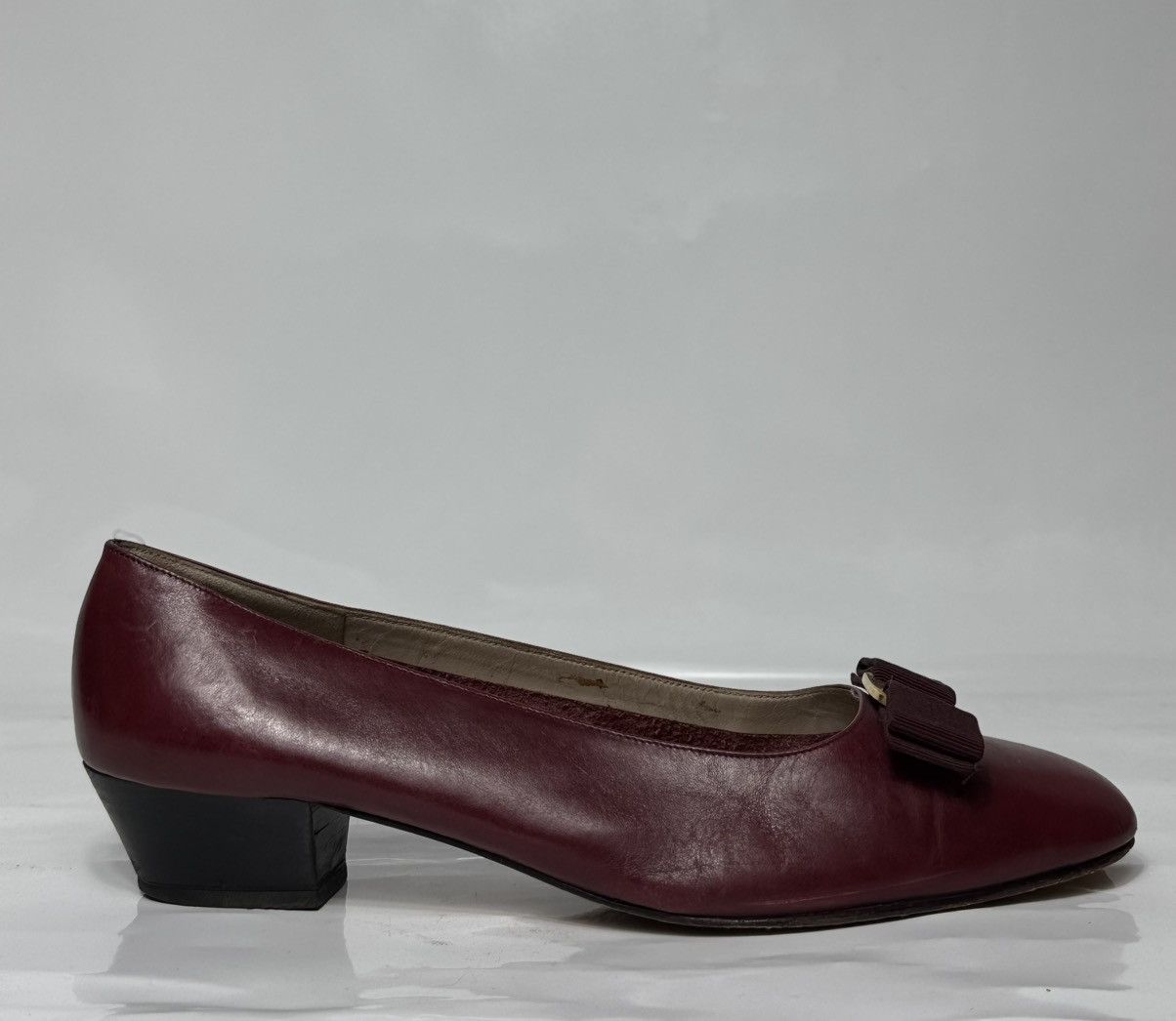 Salvatore Ferragamo Salvatore Ferragamo Women’s Shoes Herl Leather Size 9.5 Size US 9.5 / IT 39.5 - 2 Thumbnail