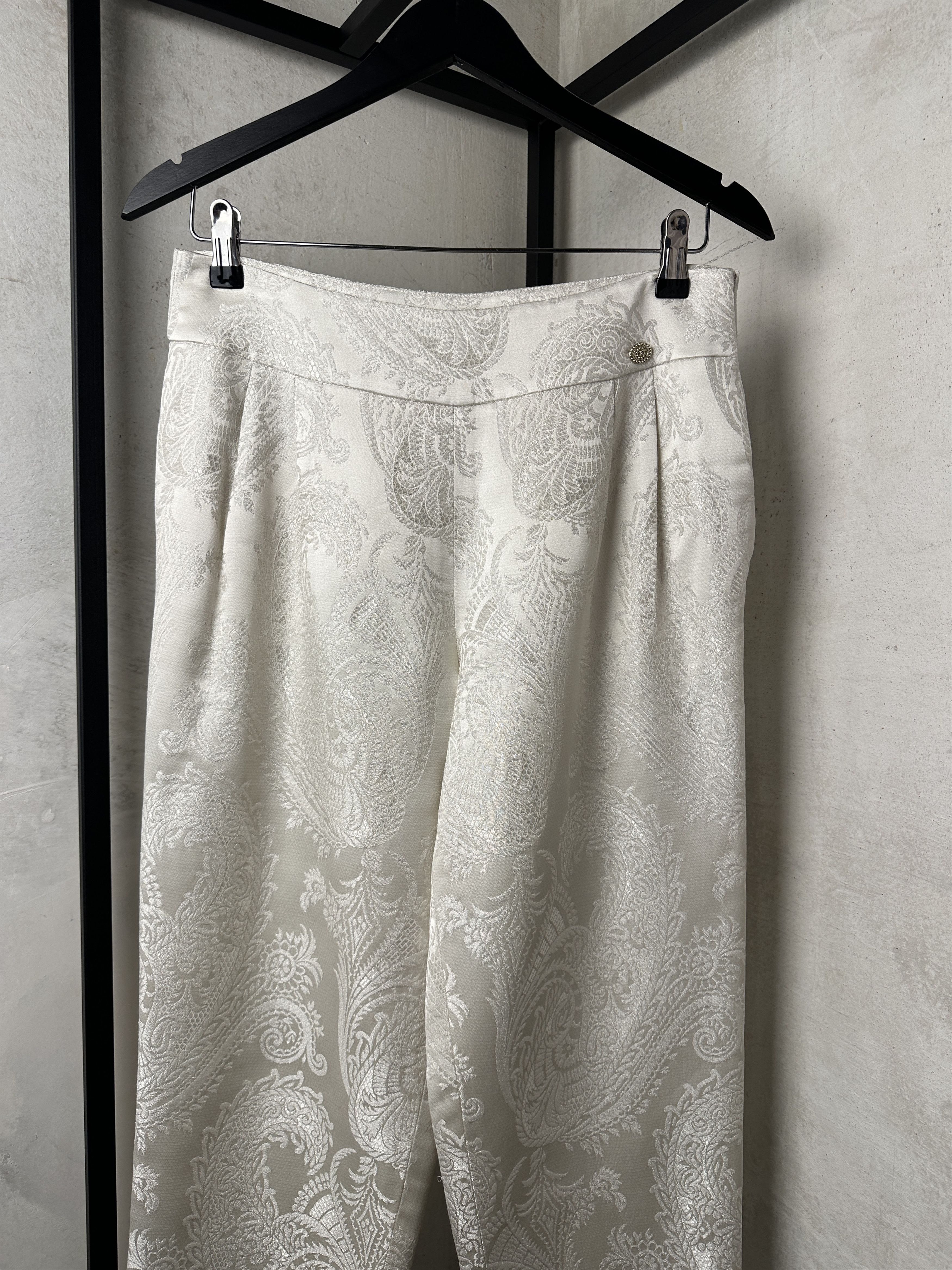 Chanel Chanel Indian-Inspired Pre-Fall 2012 Runway Jacquard Pants Size 28" / US 6 / IT 42 - 6 Thumbnail