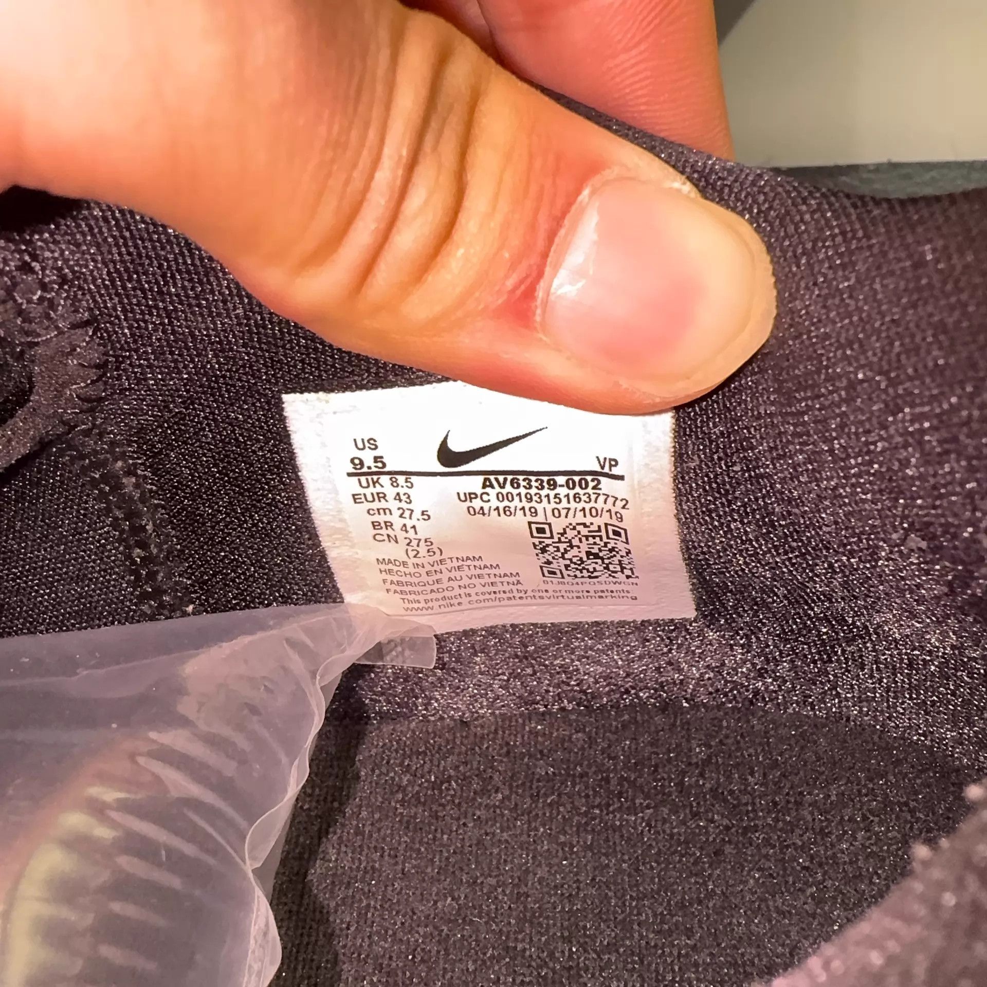 Nike Nike Kobe 4 Black/Yellow AV6339-002 Size 43 Size US 10 / EU 43 - 7 Thumbnail