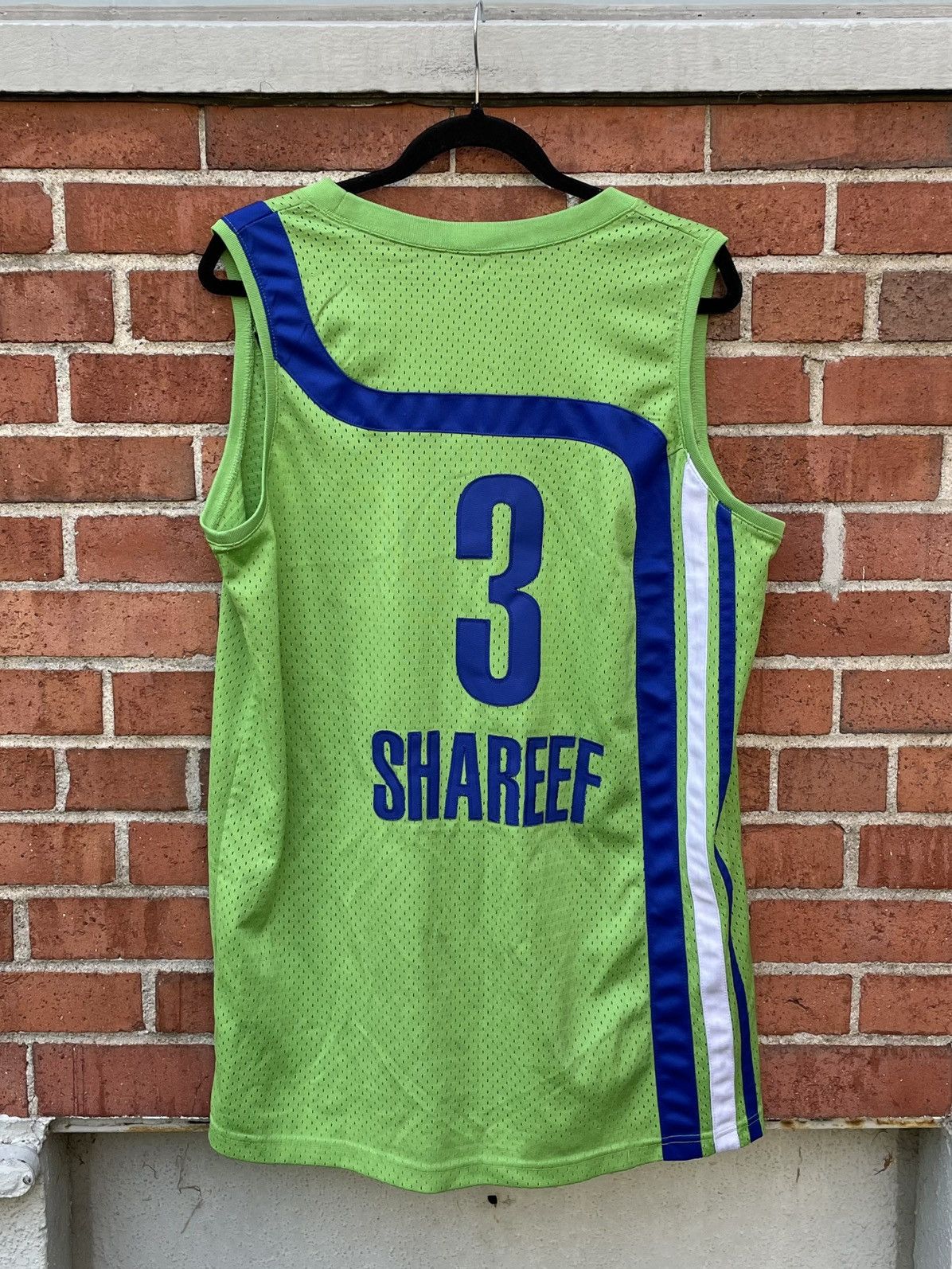 Nike VTG Shareef Abdur-Rahim #3 Atlanta Hawks Swingman Jersey Size US L / EU 52-54 / 3 - 6 Thumbnail