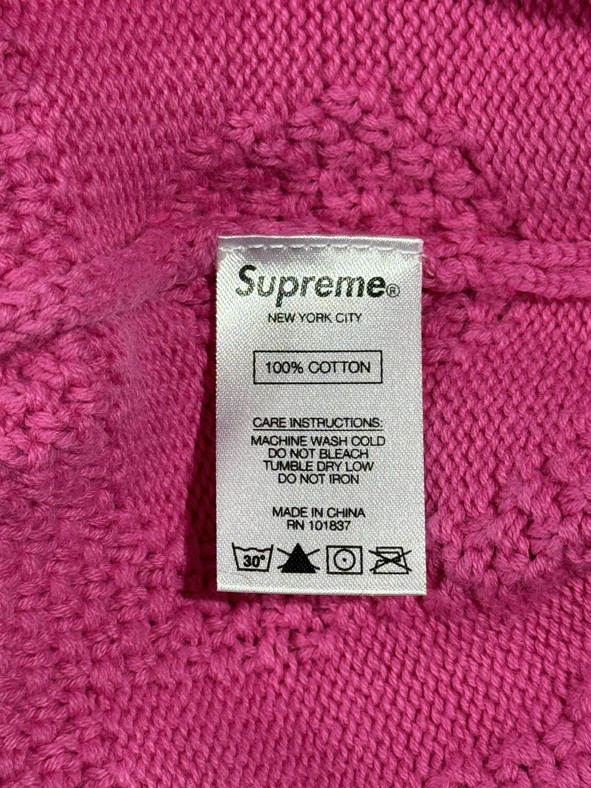 Supreme Supreme Textured Small Box Logo Sweater PINK Sz XL Size US XL / EU 56 / 4 - 8 Thumbnail