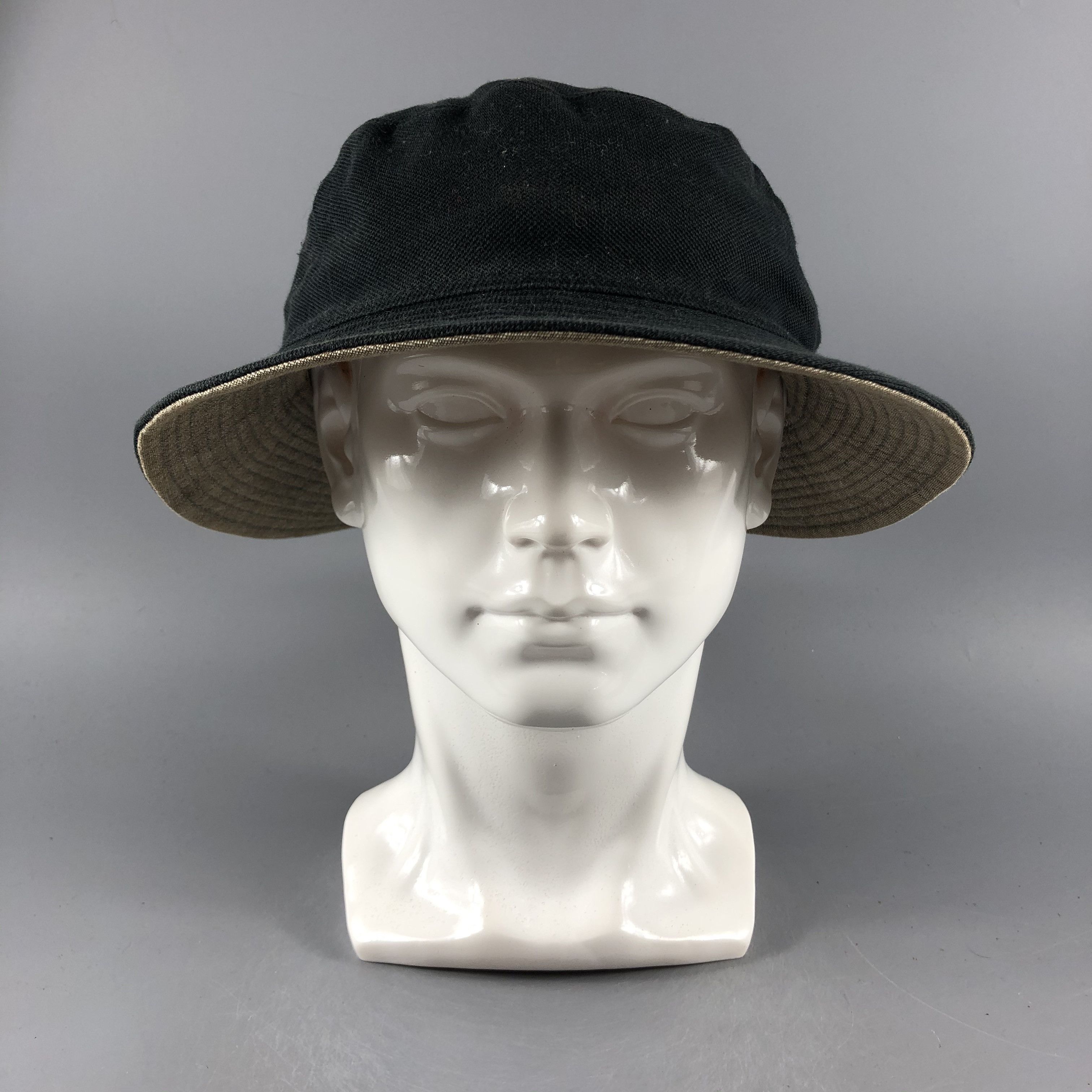 image of Lacoste Reversible Bucket Hats -D685, Men's