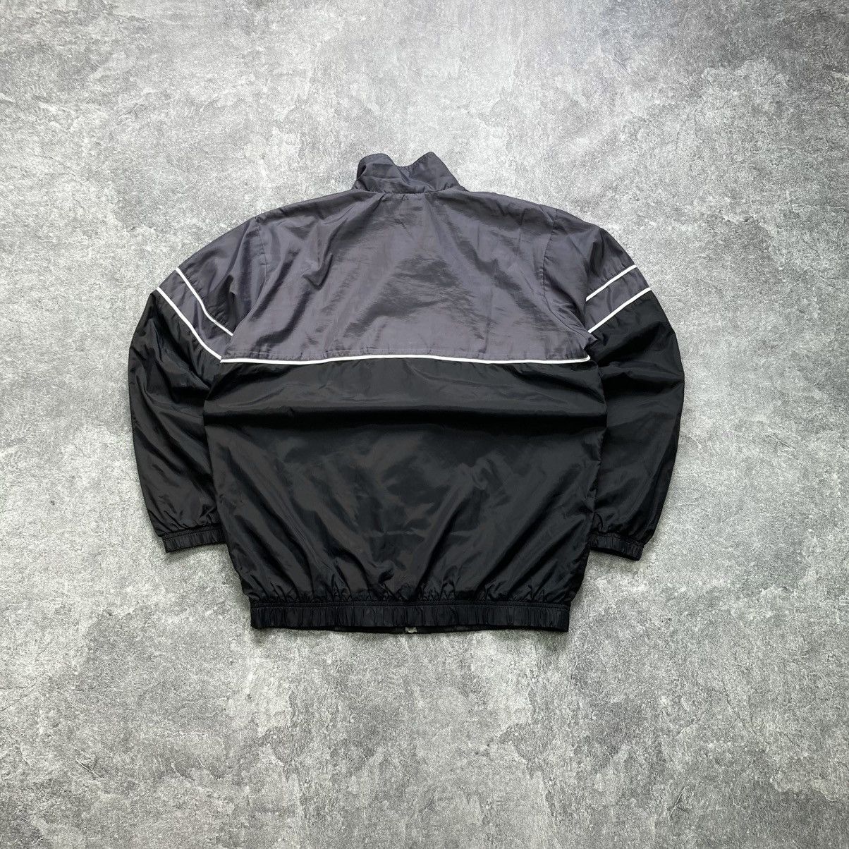 Nike Vintage Nike Striped Zip Track Jacket Size US M / EU 48-50 / 2 - 6 Thumbnail