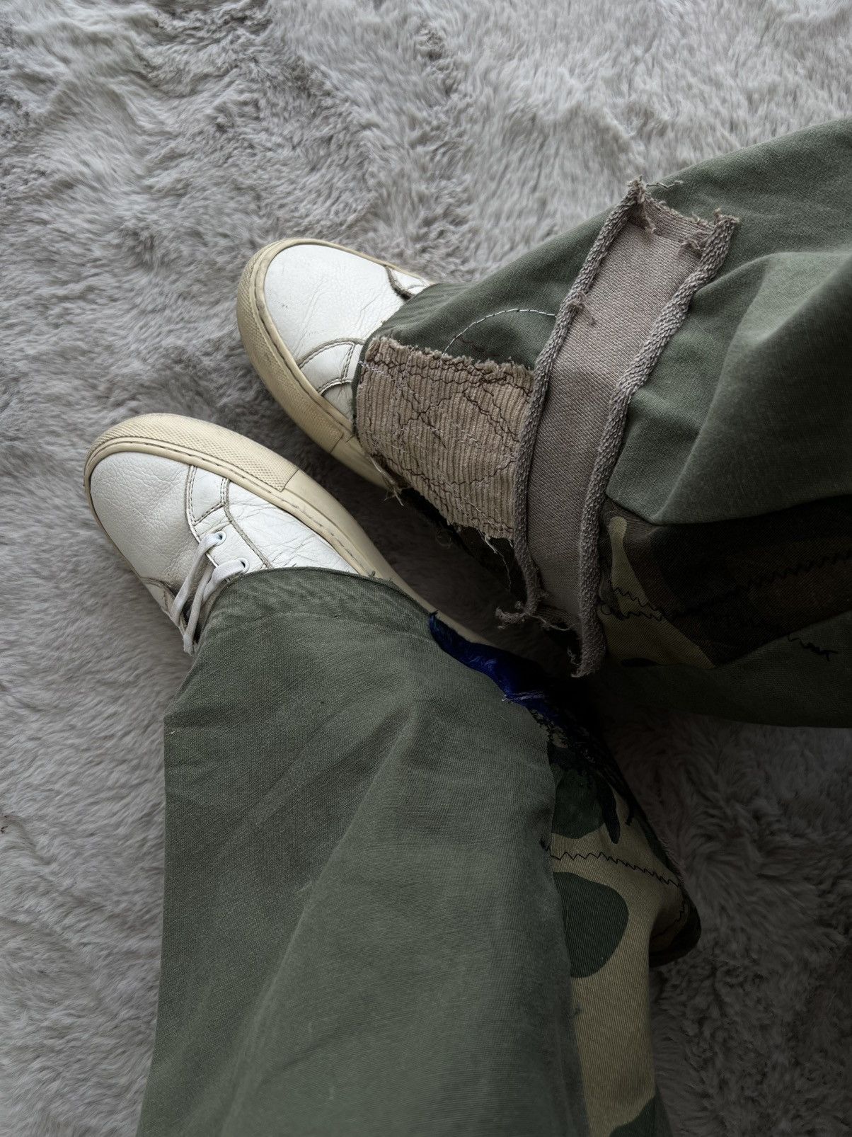Common Projects Common Projects Low Top Sneaker Distressed Size US 9 / EU 42 - 12 Thumbnail